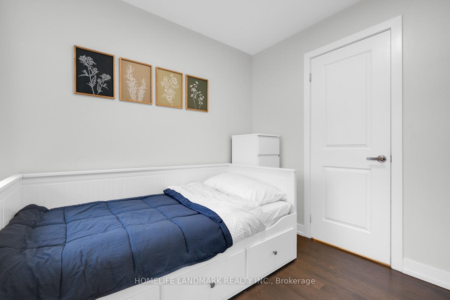 Photo 24 of 217 Salterton Circle, Vaughan, Rural Vaughan — HOMEH