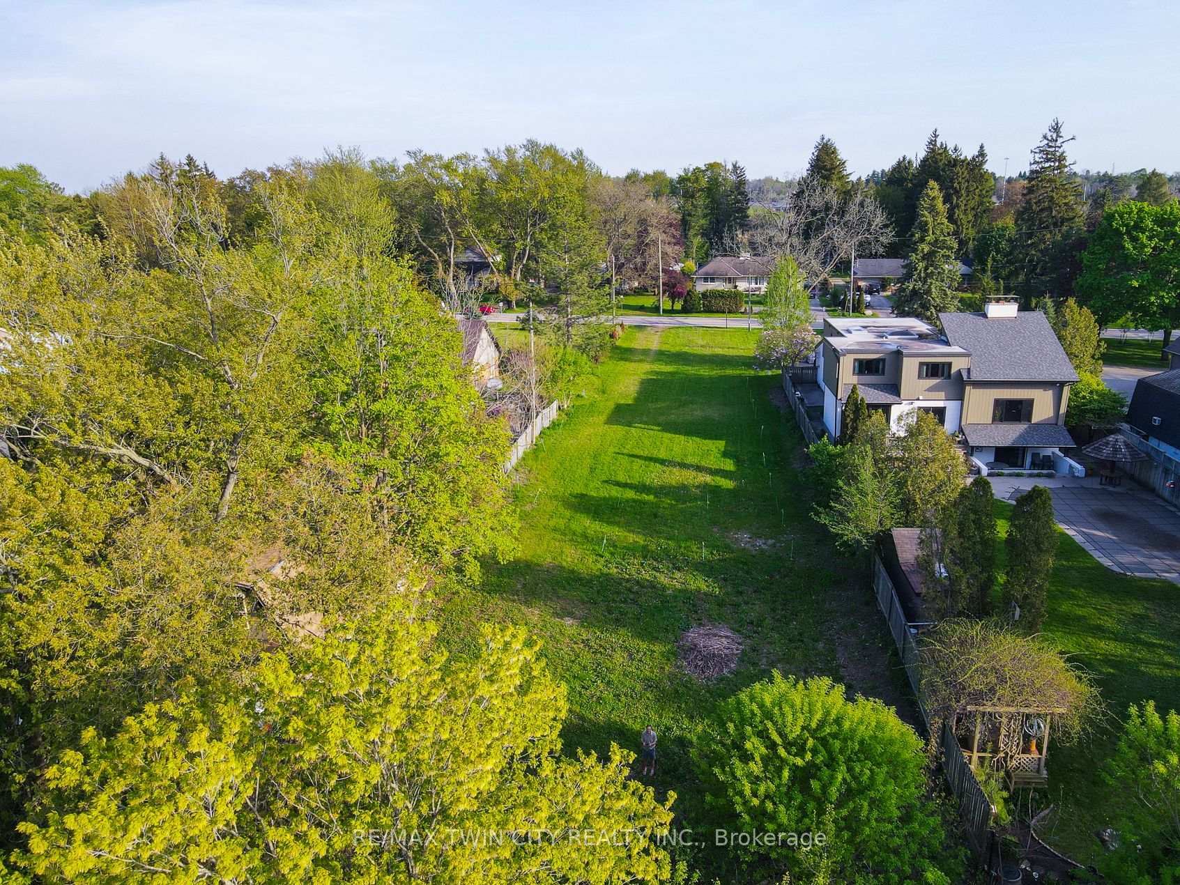 Photo 31 of 138 Riverbank Drive, Cambridge, Preston Heights — HOMEH