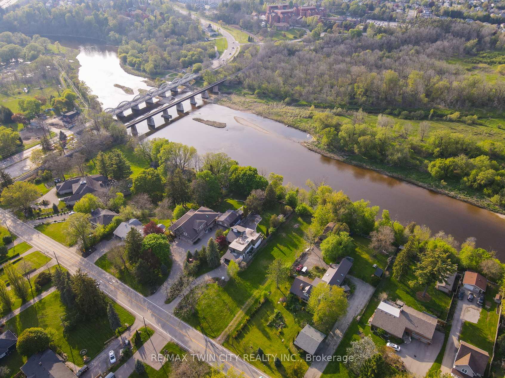 Photo 41 of 138 Riverbank Drive, Cambridge, Preston Heights — HOMEH