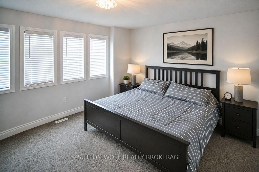 Photo 11 of 54 Abbott Street, Strathroy-Caradoc, SE — HOMEH