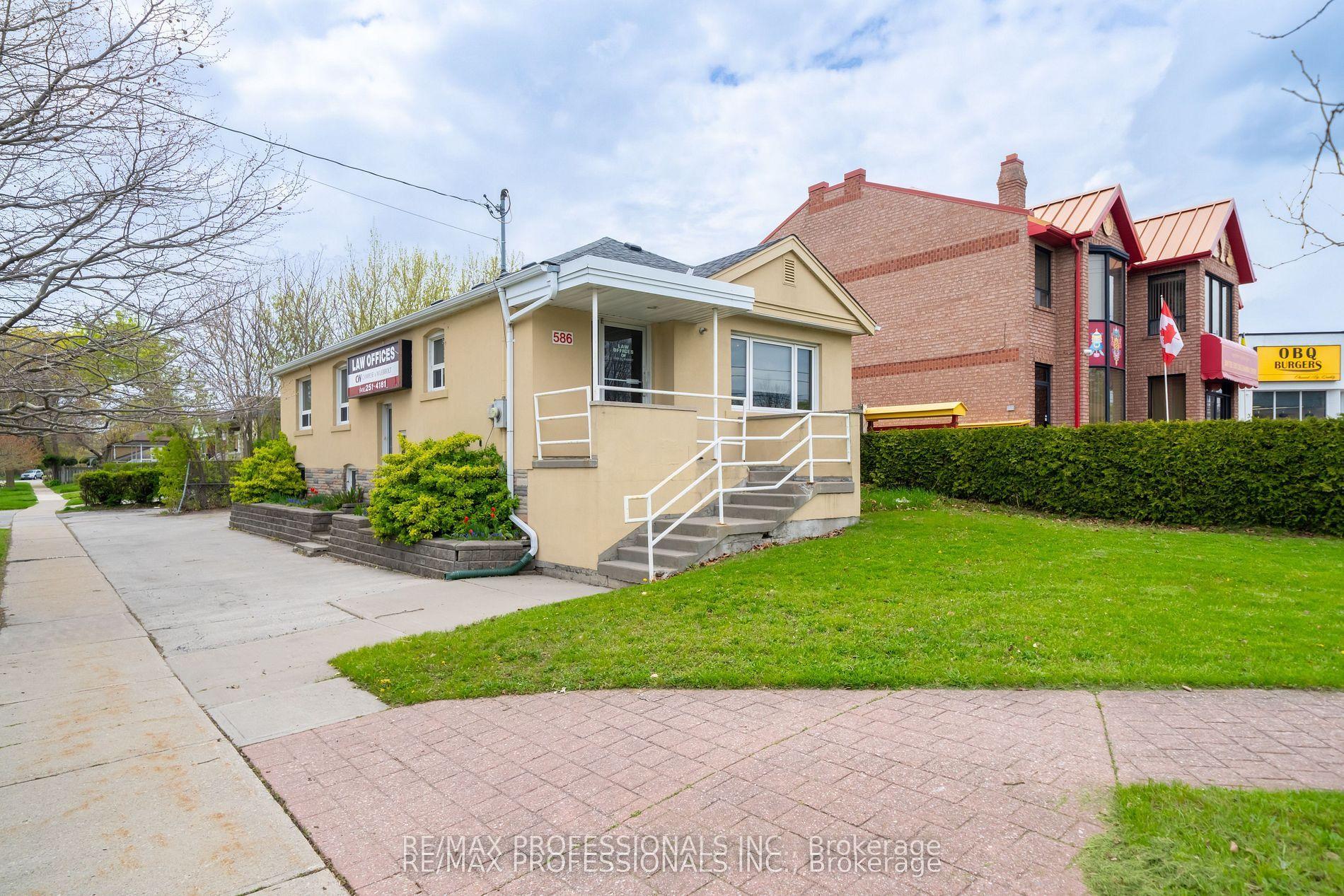 Photo 1 of 586 Browns Line, Etobicoke, Alderwood — HOMEH
