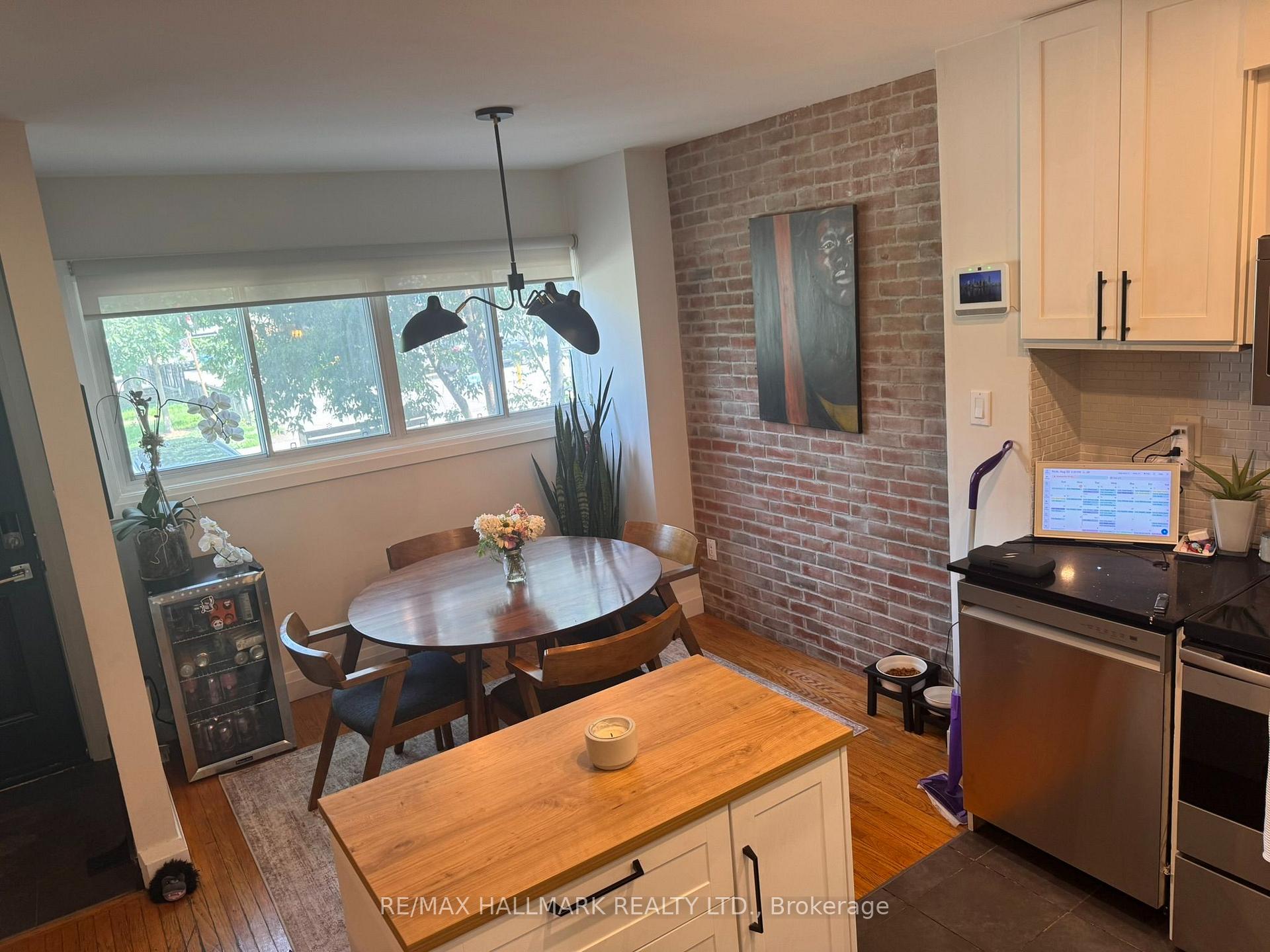 Photo 5 of 10 Hamilton Street, Toronto, South Riverdale — HOMEH
