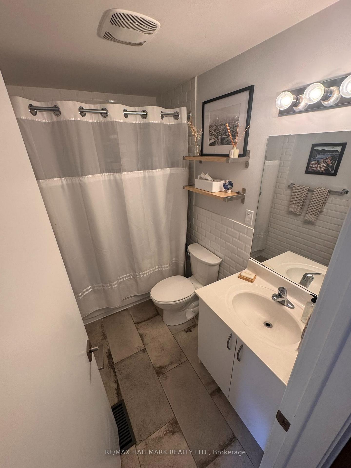 Photo 6 of 10 Hamilton Street, Toronto, South Riverdale — HOMEH