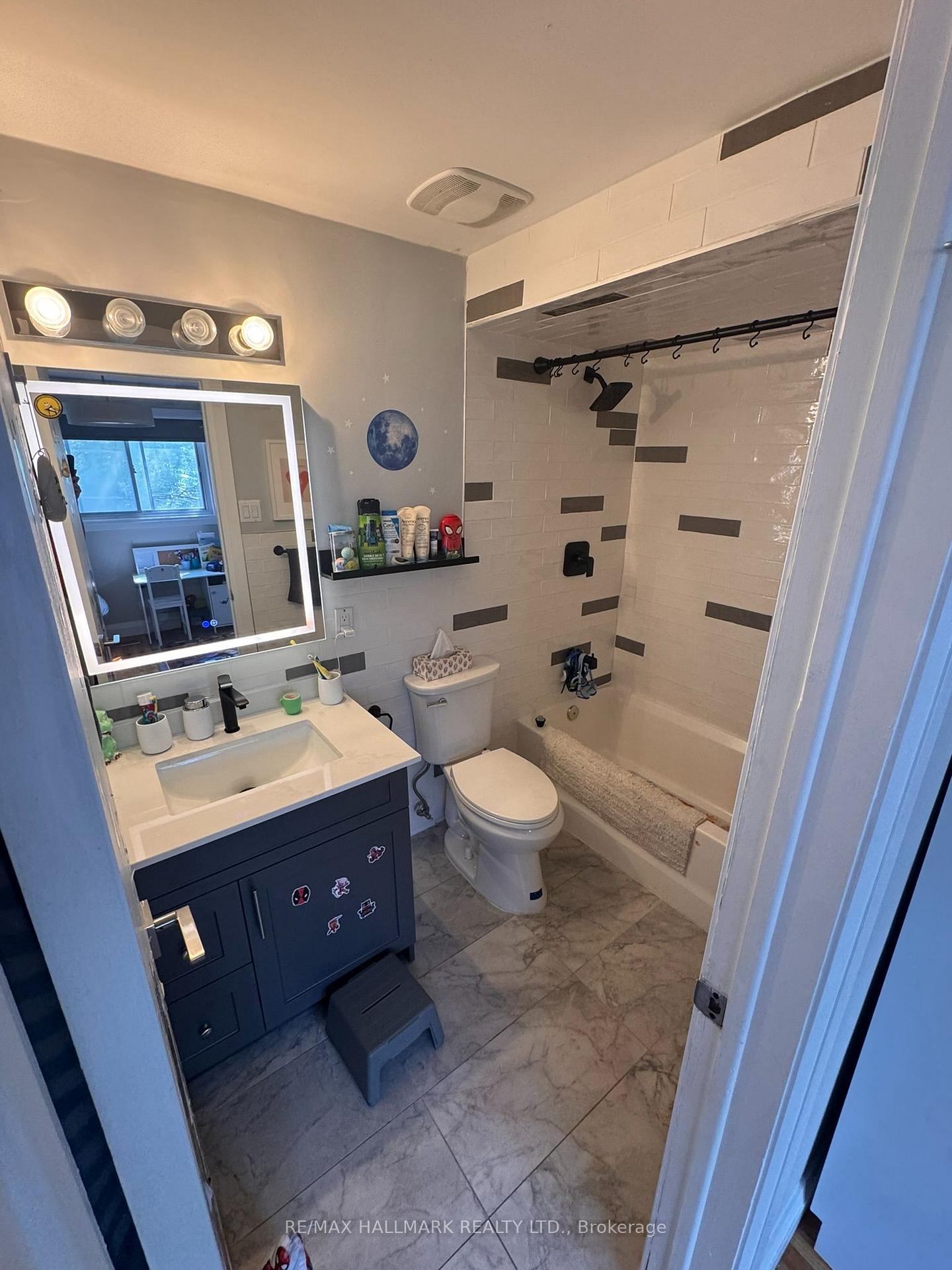 Photo 7 of 10 Hamilton Street, Toronto, South Riverdale — HOMEH