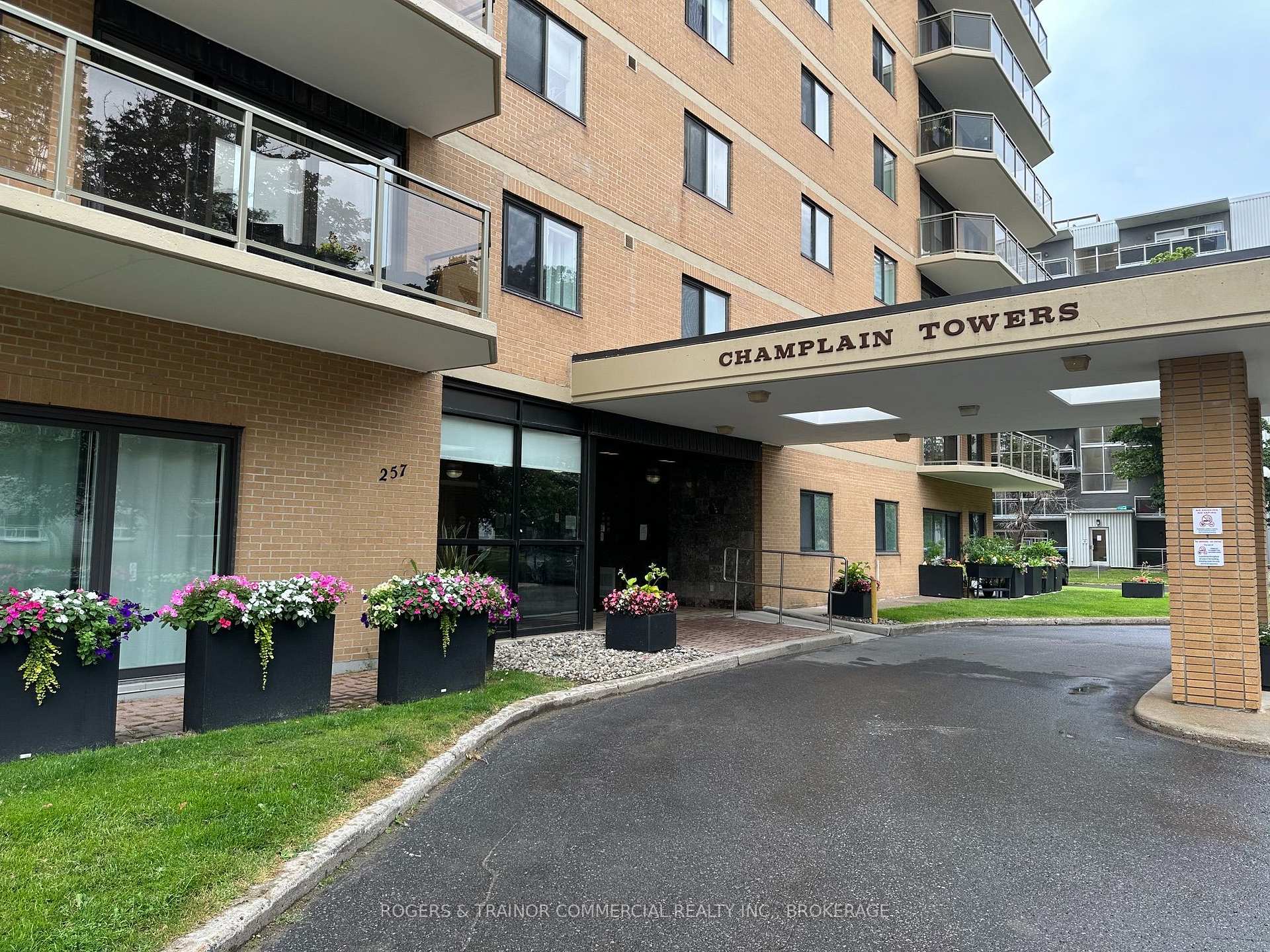 Photo of Unit 905, 257 Bath Road