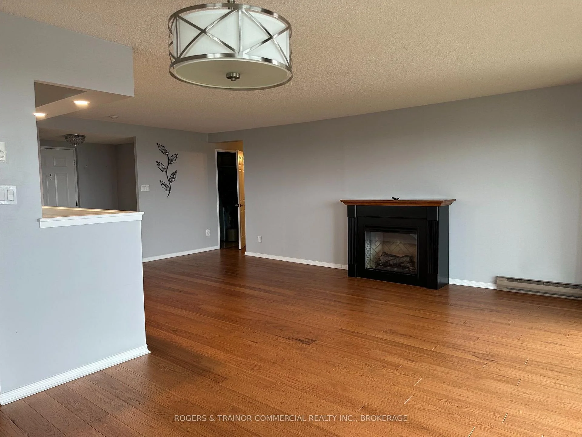 Photo 8 of Unit 905, 257 Bath Road, Kingston, East Gardiners Rd — HOMEH