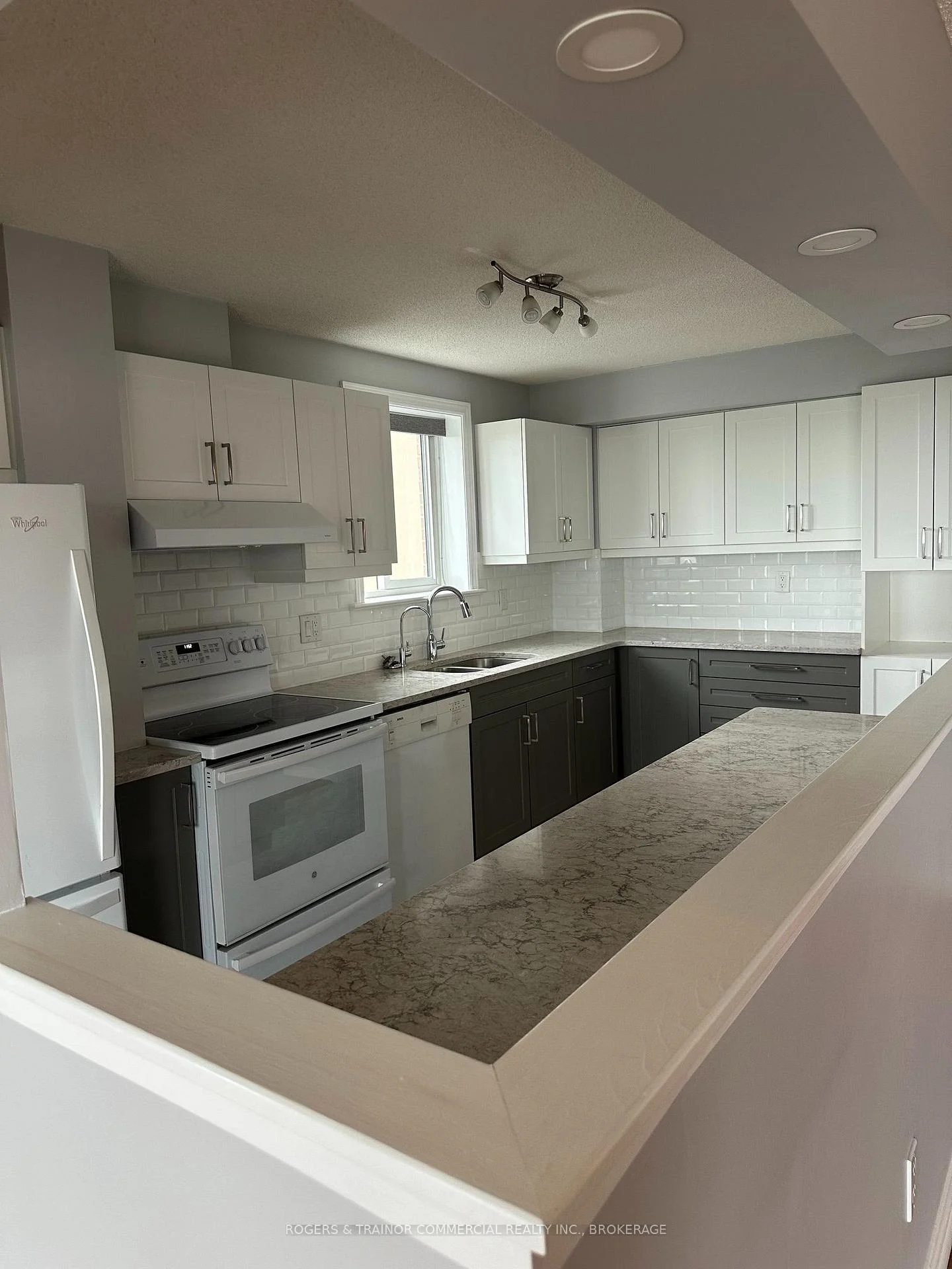 Photo 11 of Unit 905, 257 Bath Road, Kingston, East Gardiners Rd — HOMEH