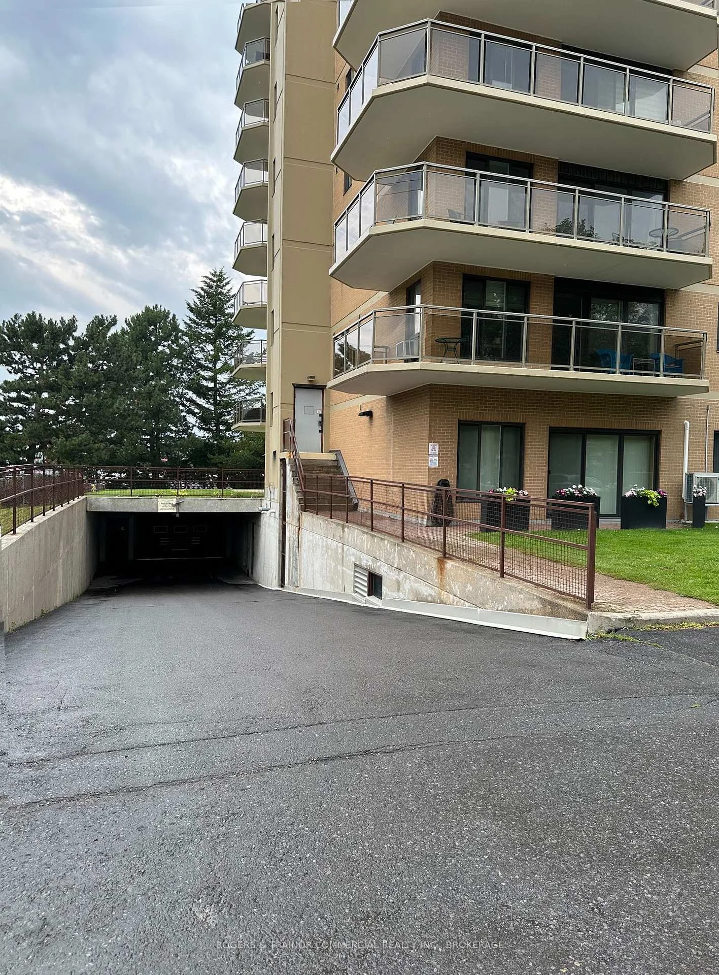Photo 83 of Unit 905, 257 Bath Road, Kingston, East Gardiners Rd — HOMEH