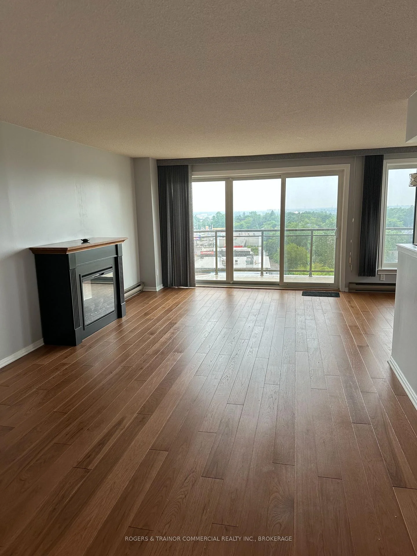 Photo 6 of Unit 905, 257 Bath Road, Kingston, East Gardiners Rd — HOMEH