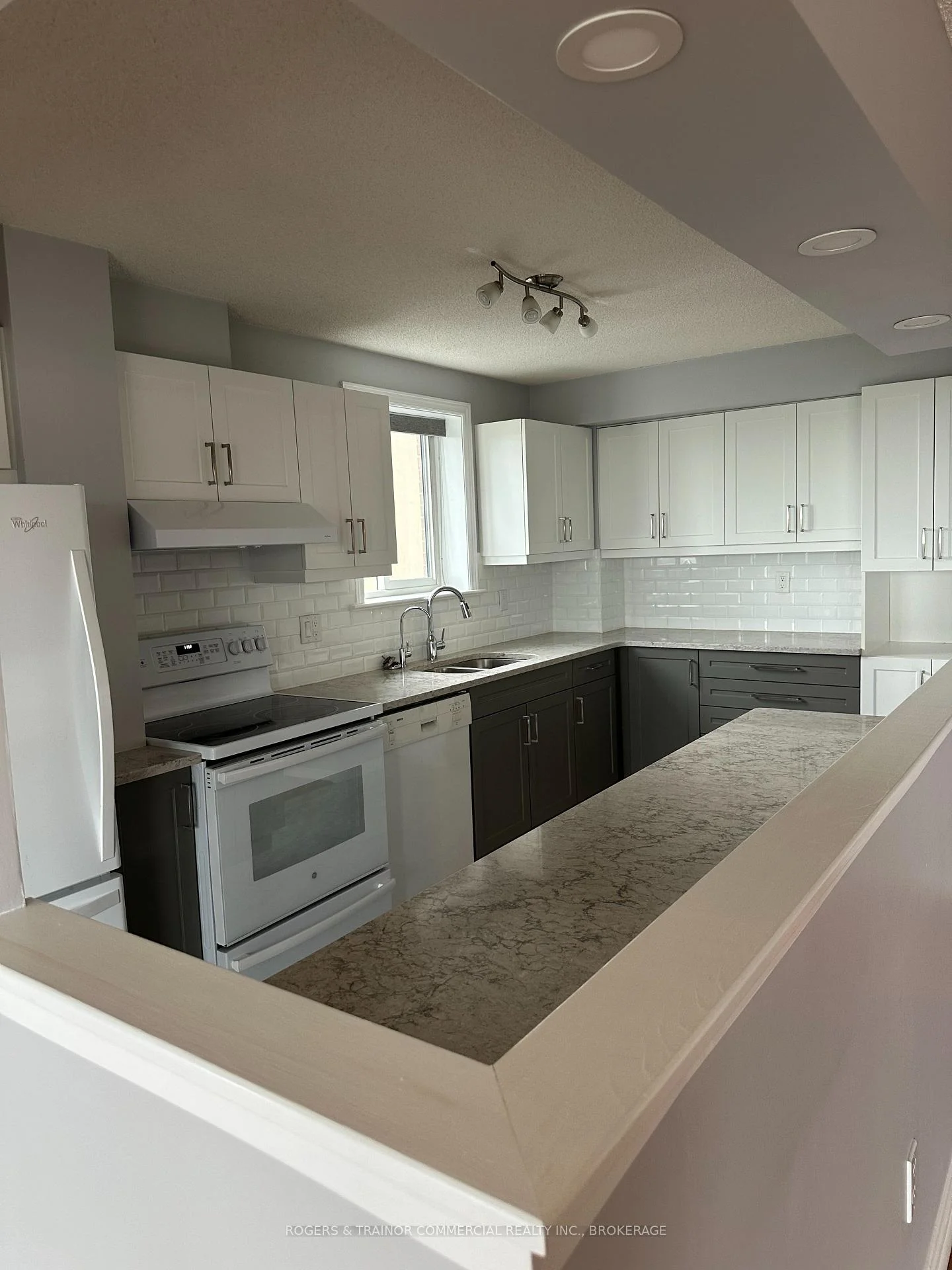 Photo 12 of Unit 905, 257 Bath Road, Kingston, East Gardiners Rd — HOMEH