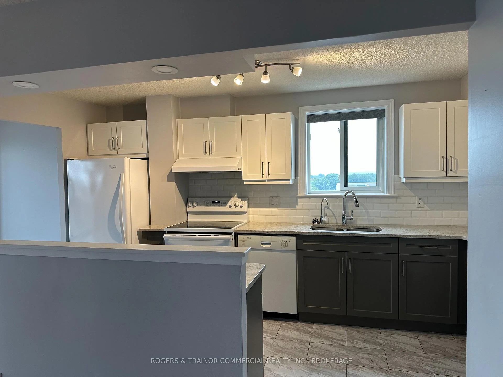 Photo 31 of Unit 905, 257 Bath Road, Kingston, East Gardiners Rd — HOMEH