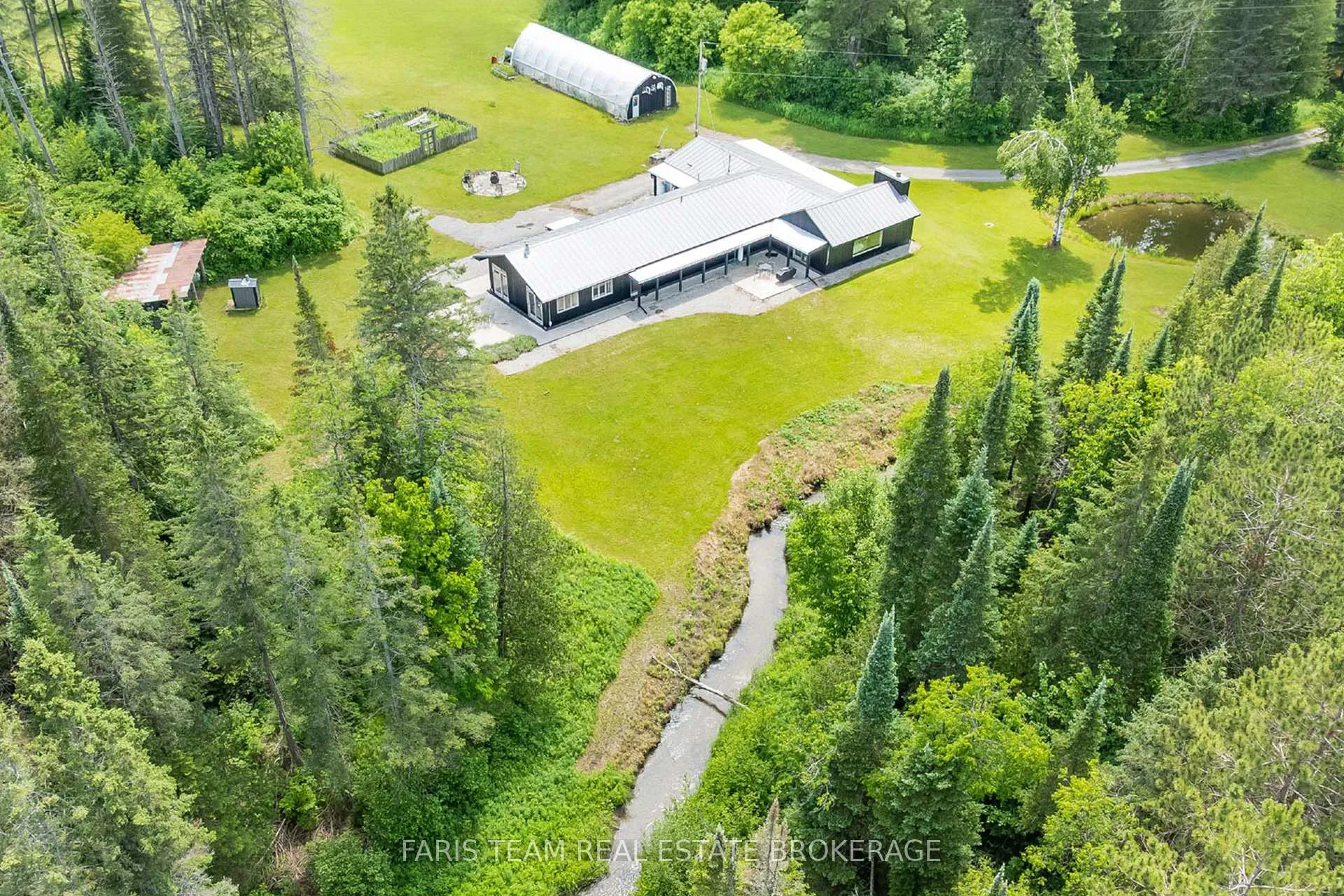 Photo 1 of 1076 Beaver Lane, Springwater, Rural Springwater — HOMEH