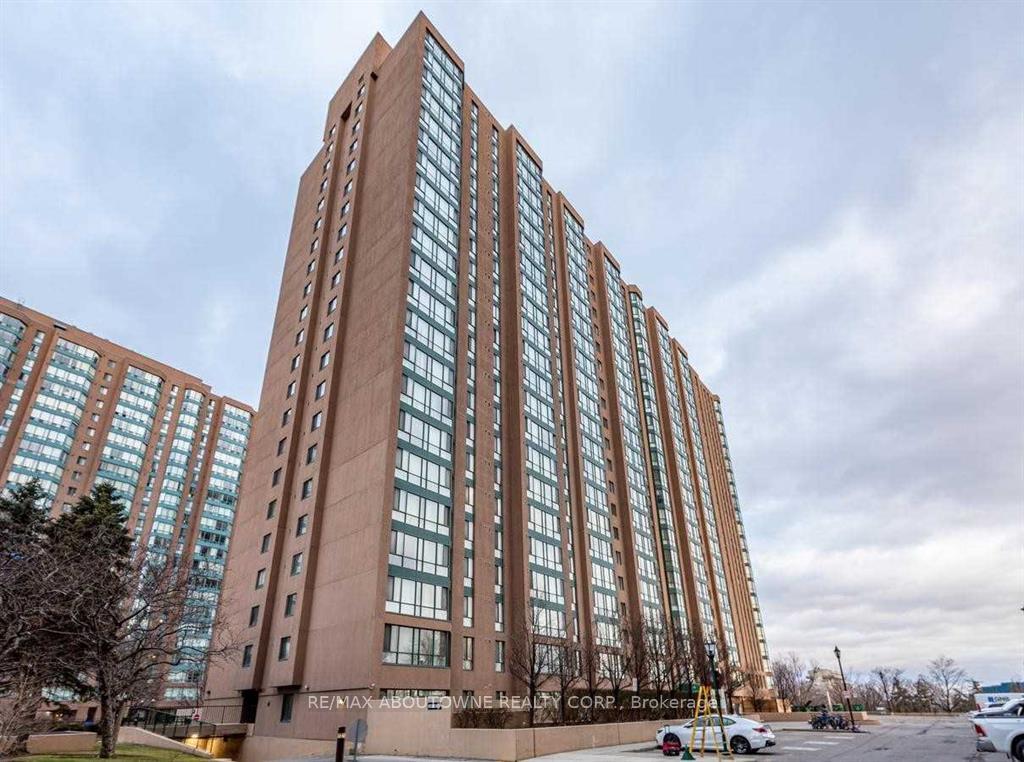 Front of Unit 706, 145 Hillcrest Avenue