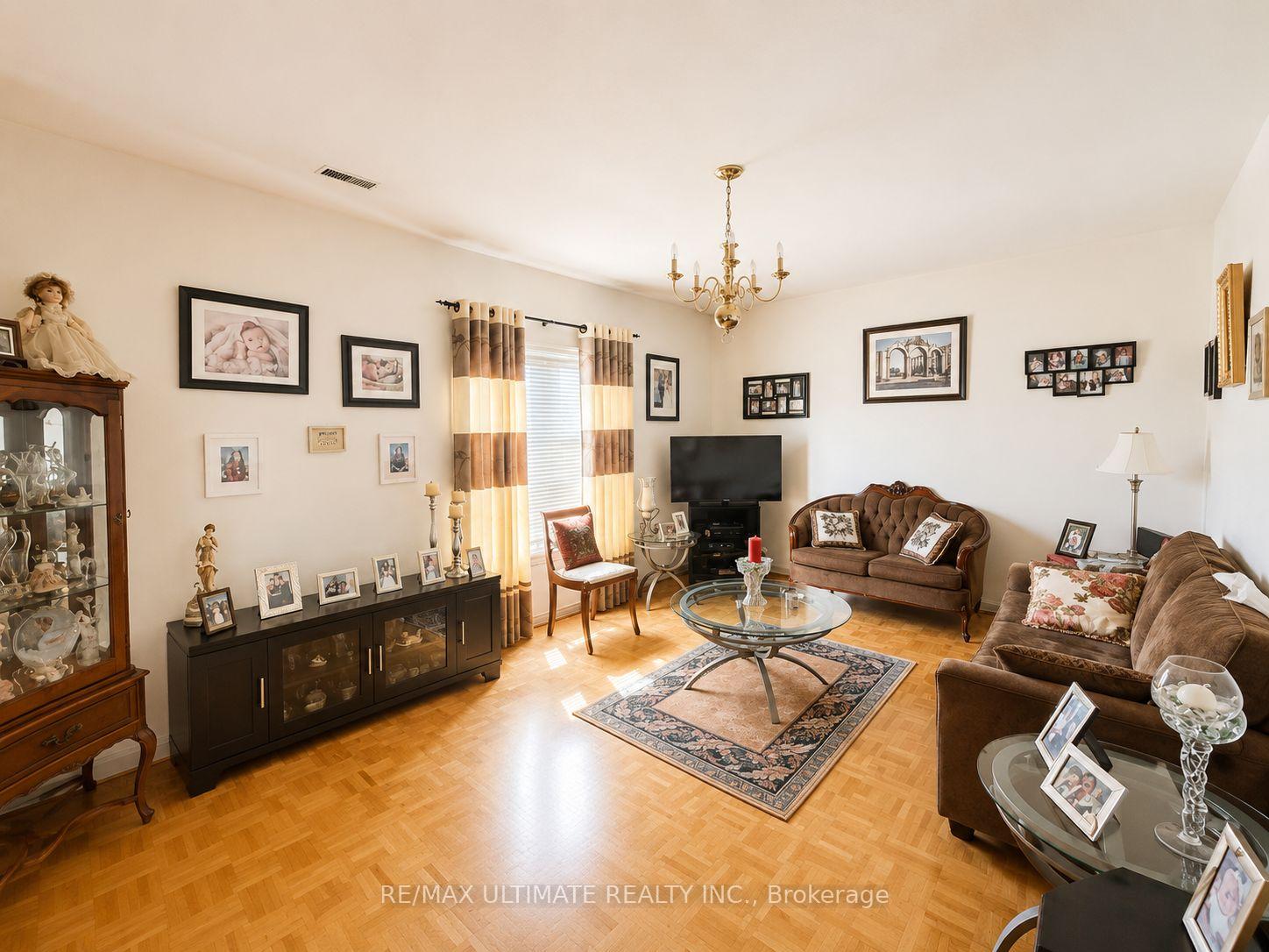 Photo 10 of 1440 Dufferin Street, Toronto, Dovercourt-Wallace Emerson-Junction — HOMEH