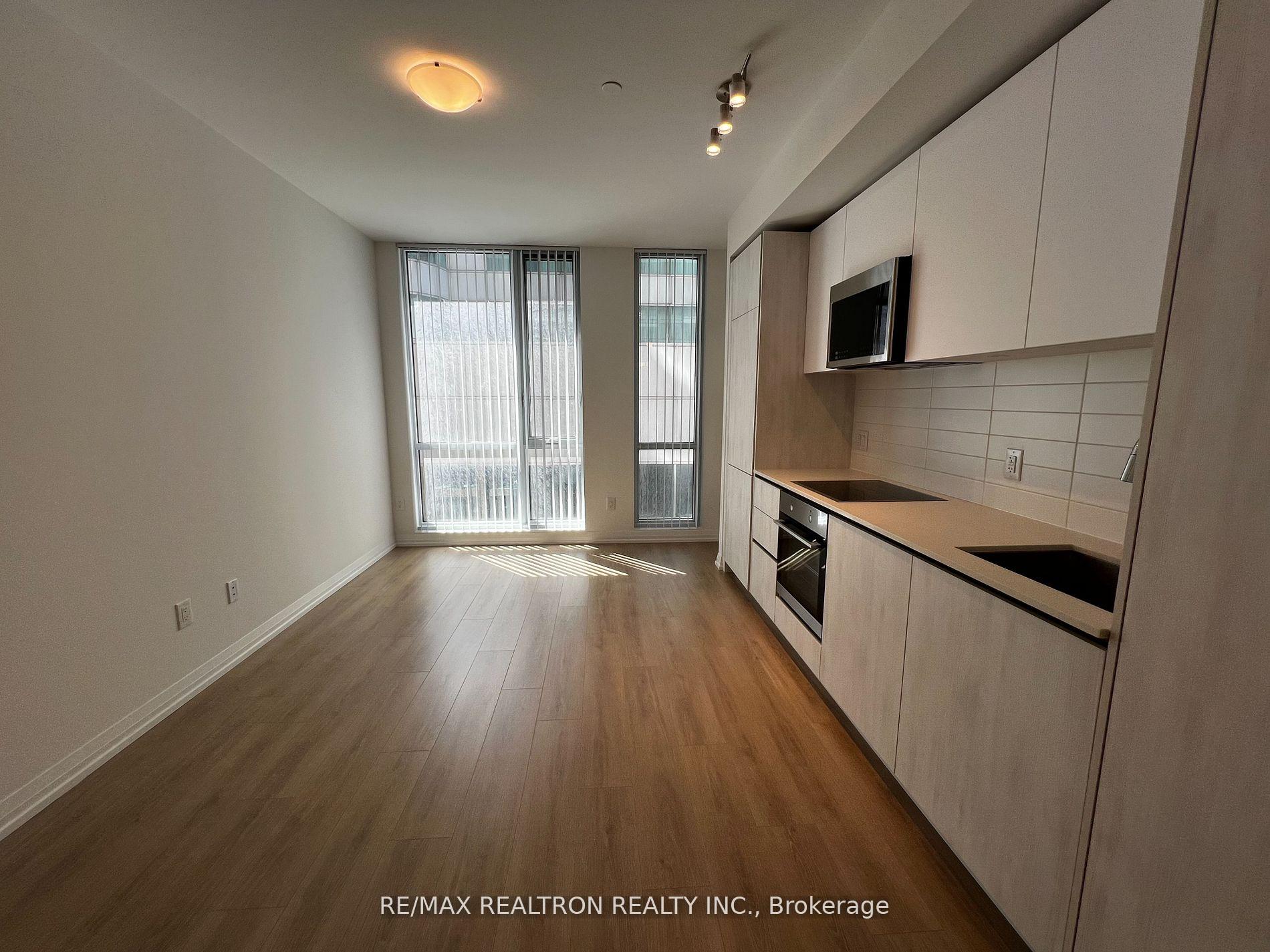 Photo 9 of Unit 1210, 8 Widmer Street, Toronto, Waterfront Communities — HOMEH