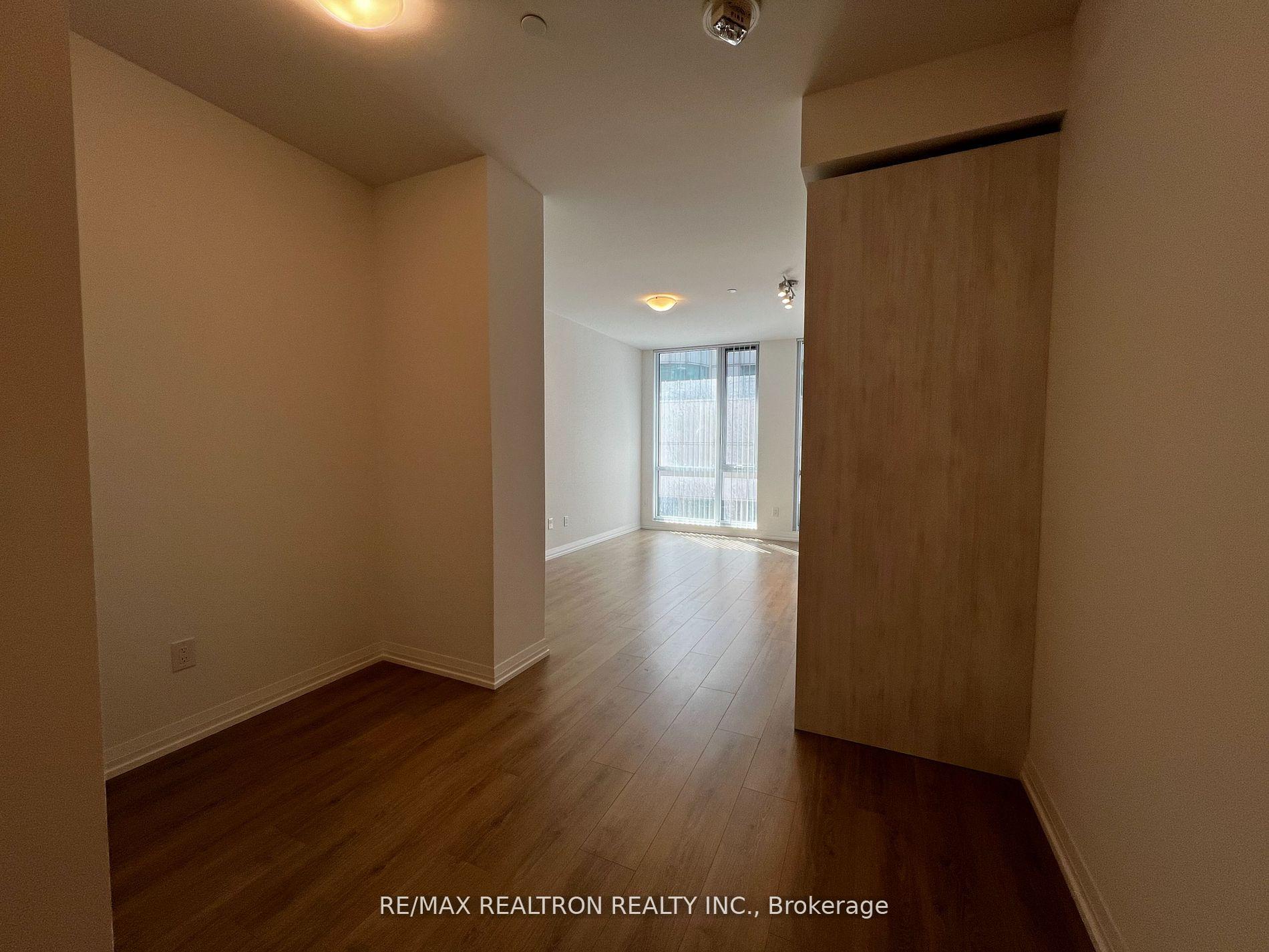 Photo 13 of Unit 1210, 8 Widmer Street, Toronto, Waterfront Communities — HOMEH