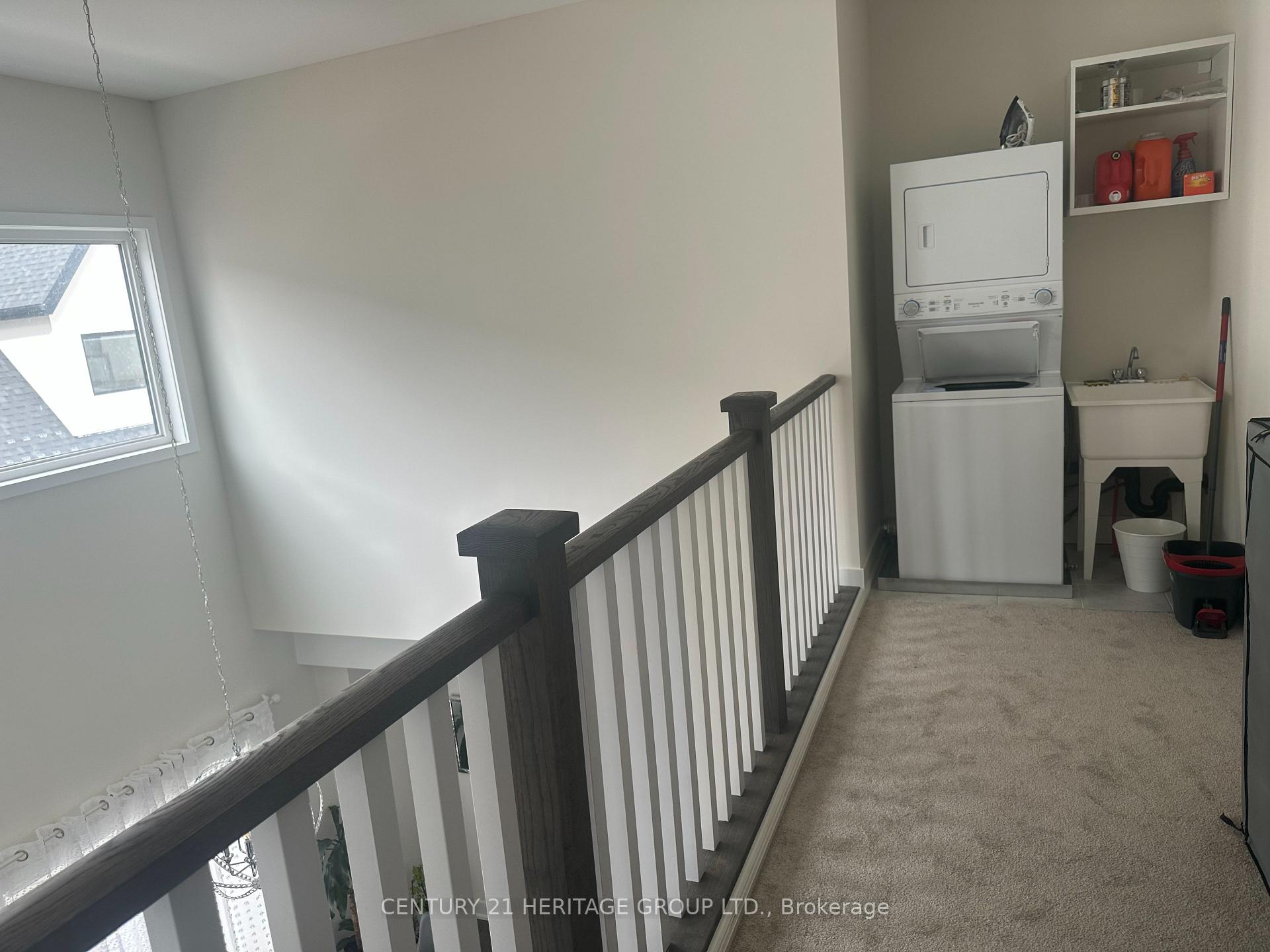 Photo 8 of 32 Ruby Crescent, Orillia — HOMEH