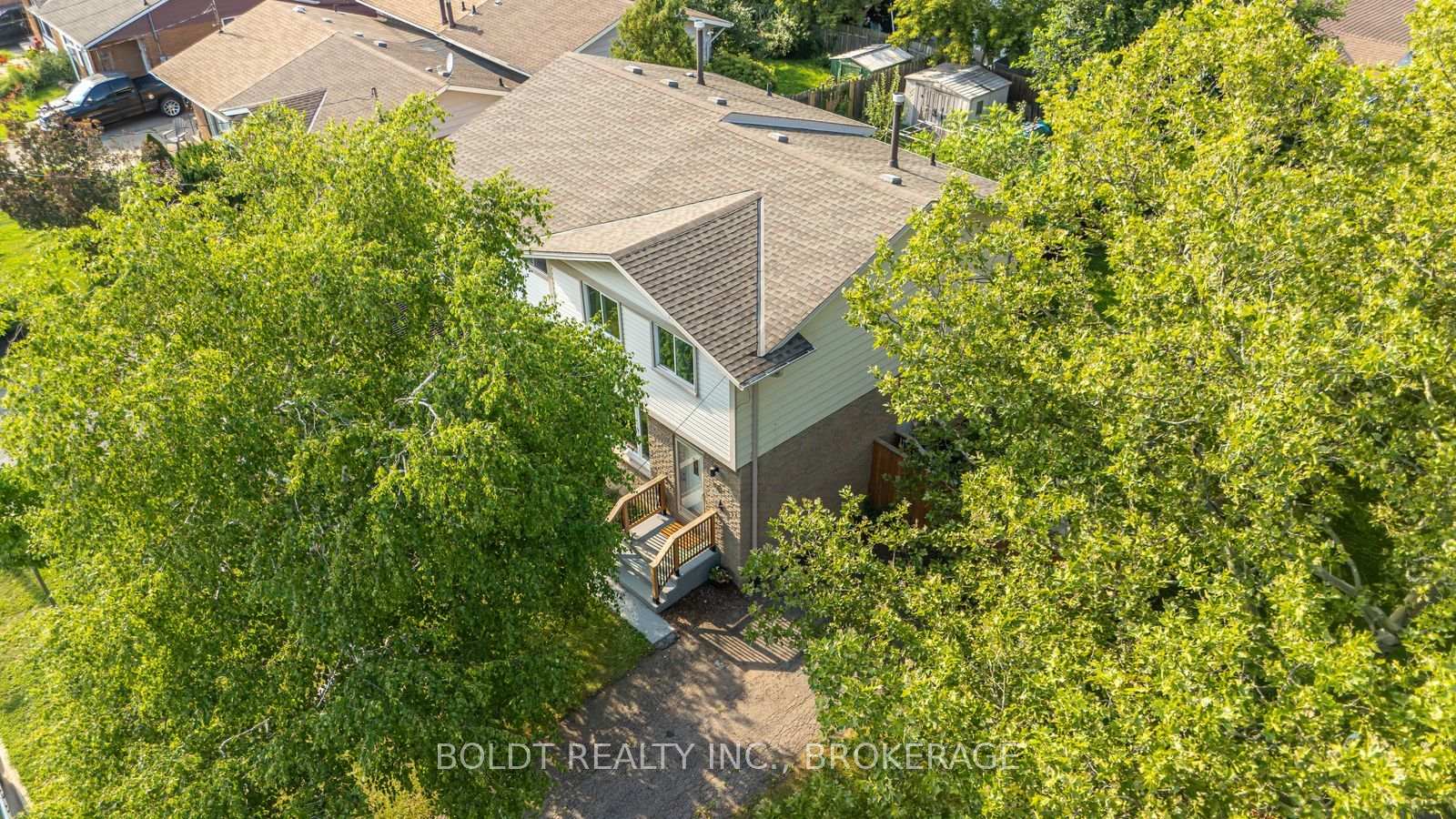 Photo 1 of 47 Brackencrest Road, St. Catharines, Secord Woods — HOMEH
