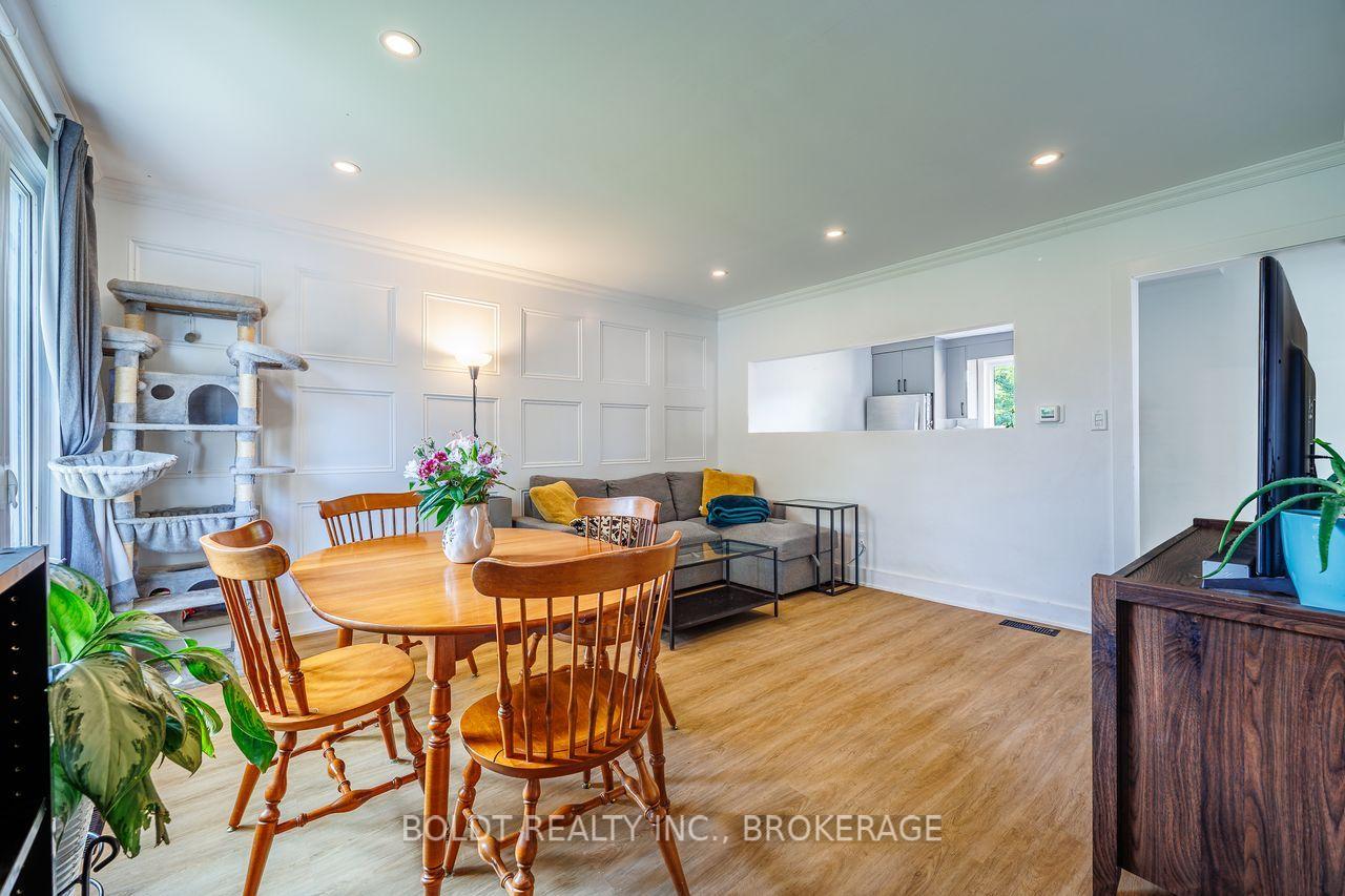 Photo 7 of 47 Brackencrest Road, St. Catharines, Secord Woods — HOMEH