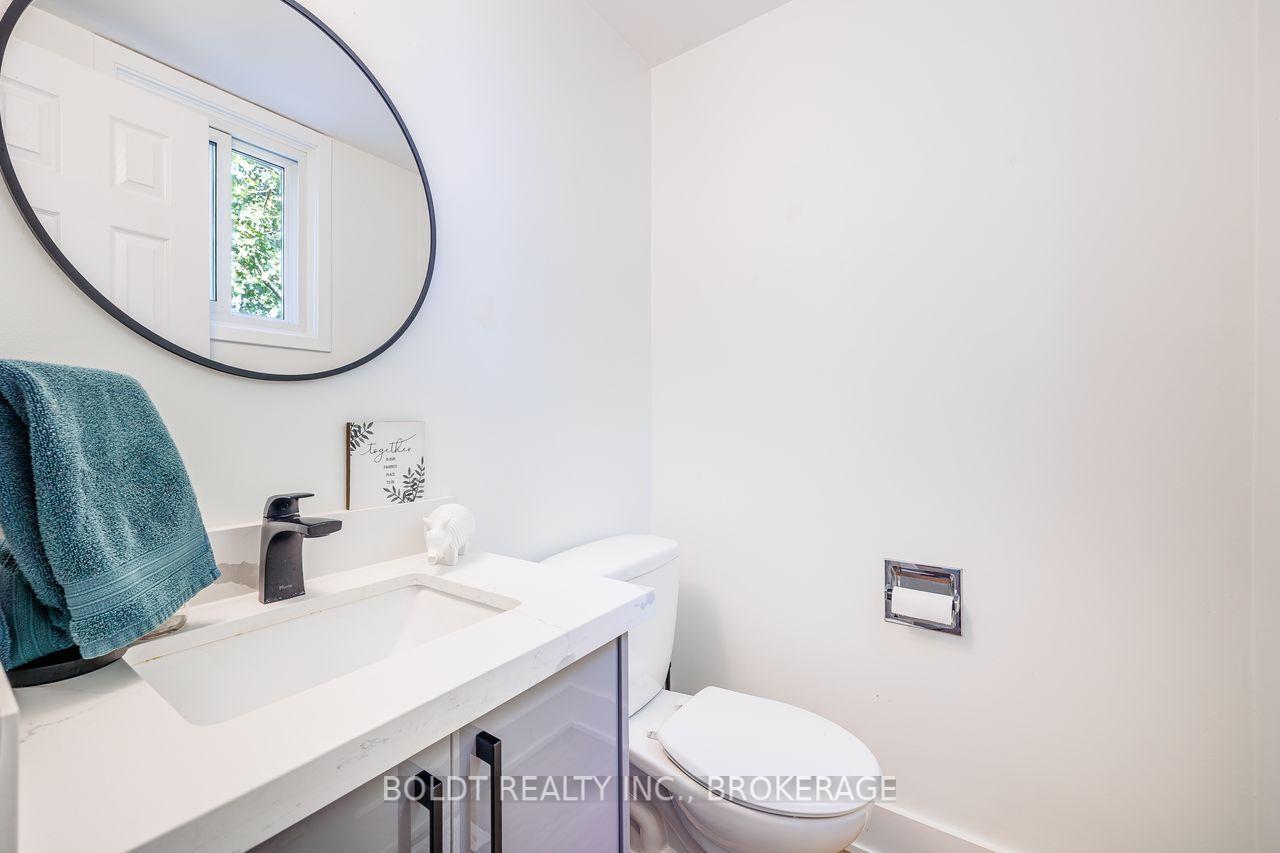 Photo 8 of 47 Brackencrest Road, St. Catharines, Secord Woods — HOMEH