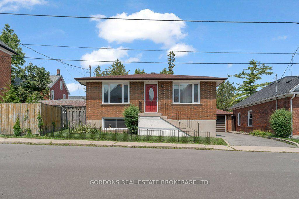 Photo 1 of 33 Plum Street, Kingston, East of Sir John A. Blvd — HOMEH