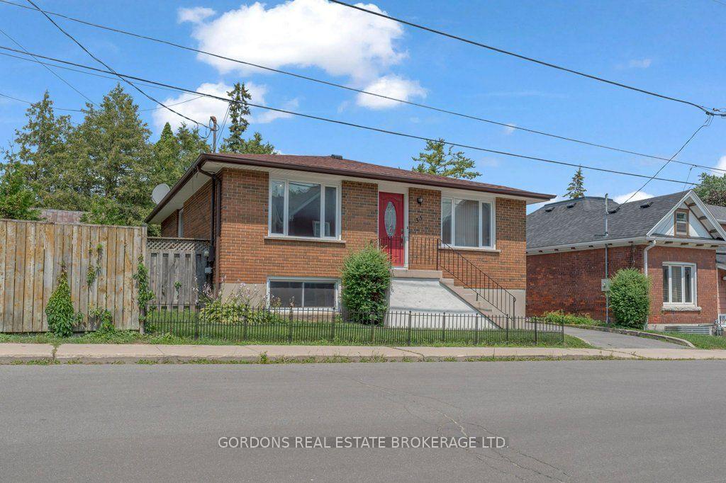 Photo 2 of 33 Plum Street, Kingston, East of Sir John A. Blvd — HOMEH
