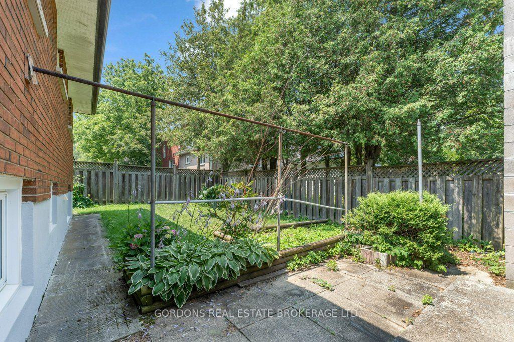 Photo 6 of 33 Plum Street, Kingston, East of Sir John A. Blvd — HOMEH