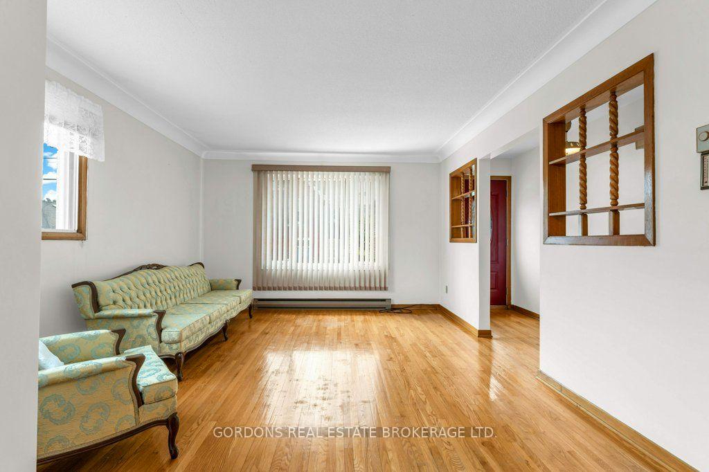 Photo 11 of 33 Plum Street, Kingston, East of Sir John A. Blvd — HOMEH