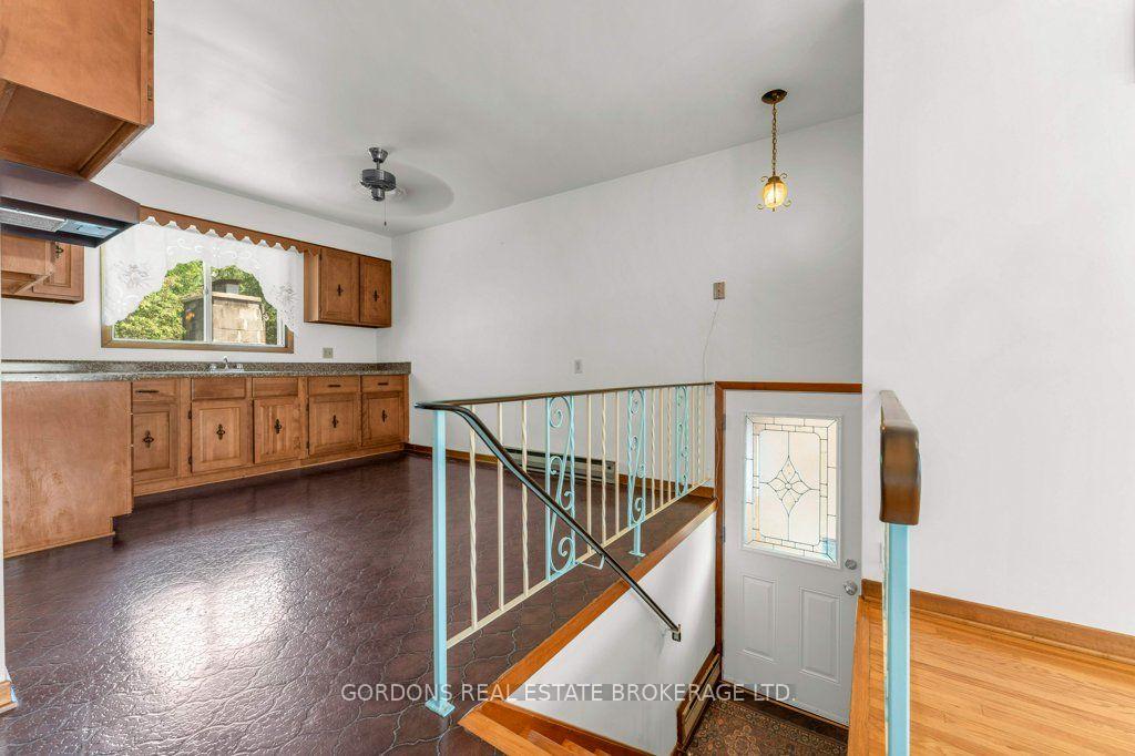 Photo 16 of 33 Plum Street, Kingston, East of Sir John A. Blvd — HOMEH