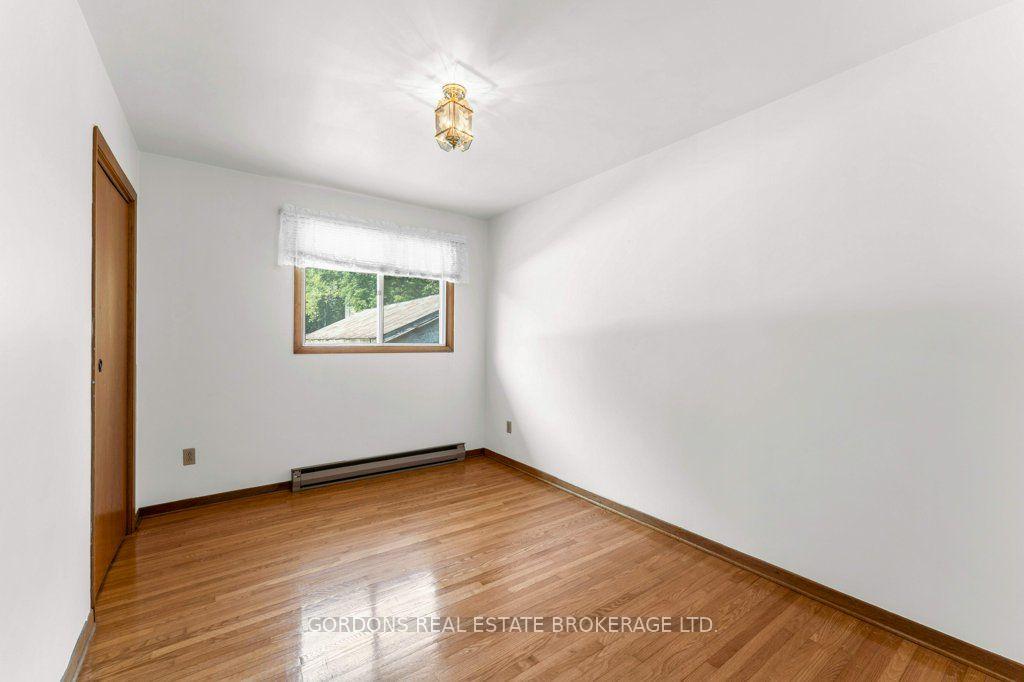 Photo 21 of 33 Plum Street, Kingston, East of Sir John A. Blvd — HOMEH