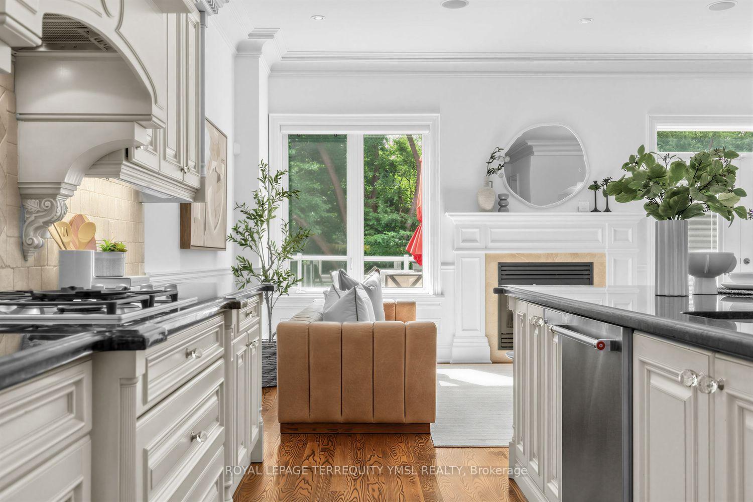 Photo 22 of 399 Fairlawn Avenue, Toronto, Bedford Park-Nortown — HOMEH