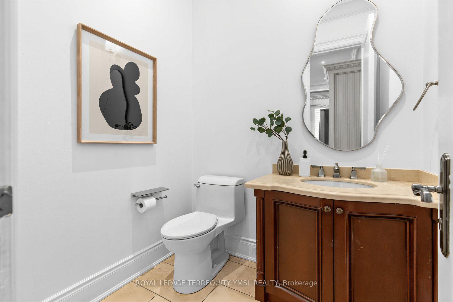Photo 25 of 399 Fairlawn Avenue, Toronto, Bedford Park-Nortown — HOMEH