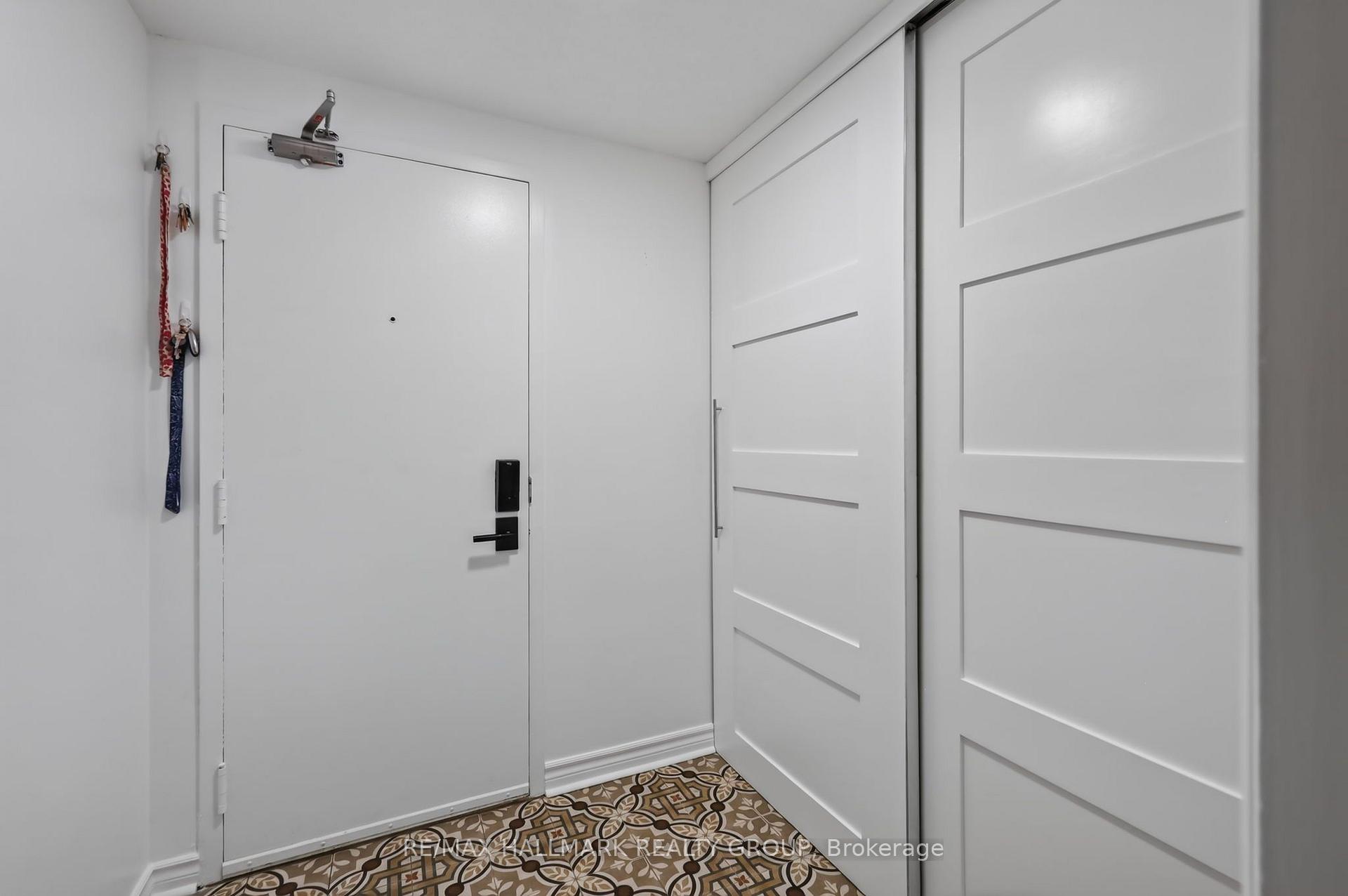 Photo 3 of Unit 109, 6434 Bilberry Drive, Ottawa, Orleans Wood — HOMEH
