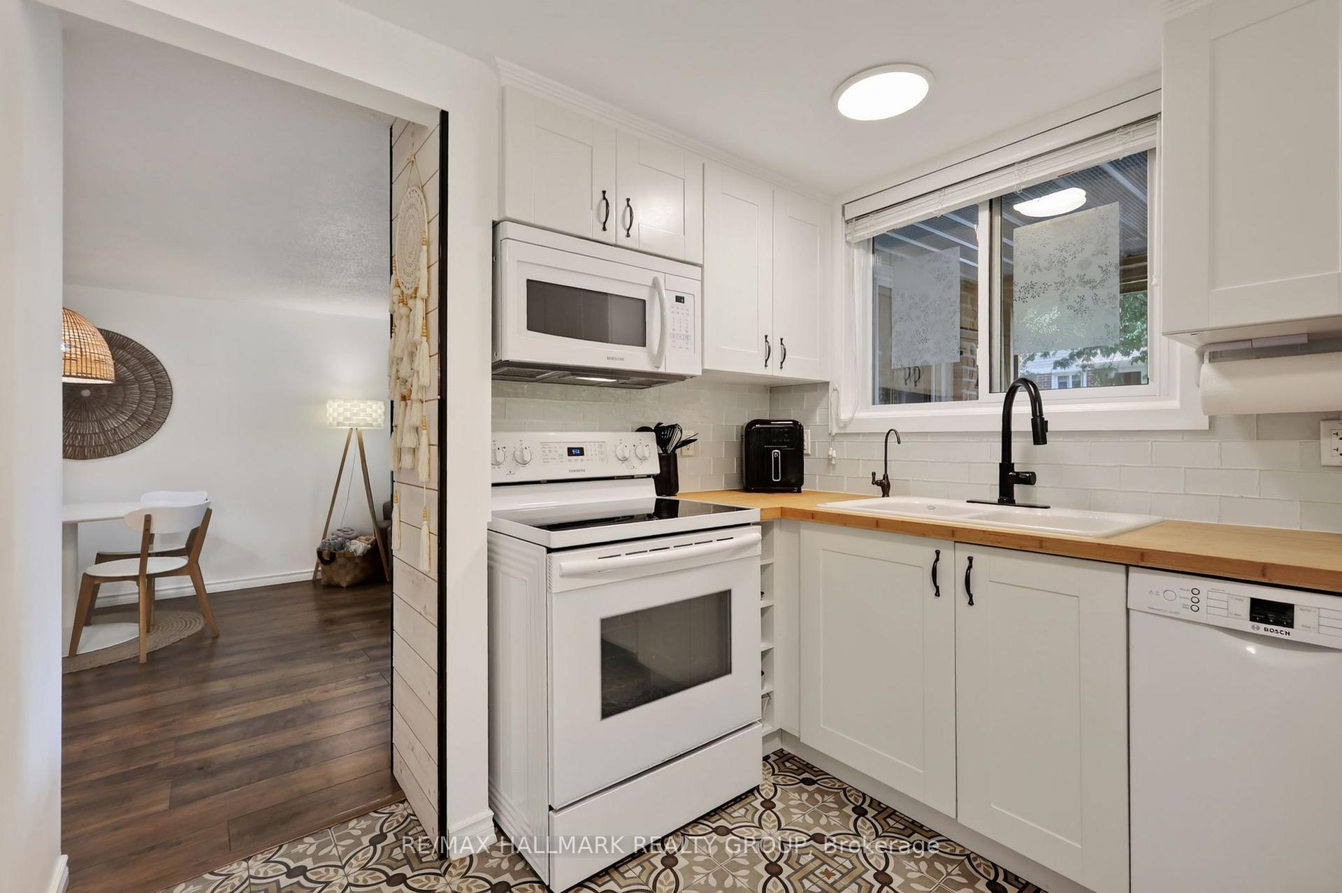 Photo 16 of Unit 109, 6434 Bilberry Drive, Ottawa, Orleans Wood — HOMEH