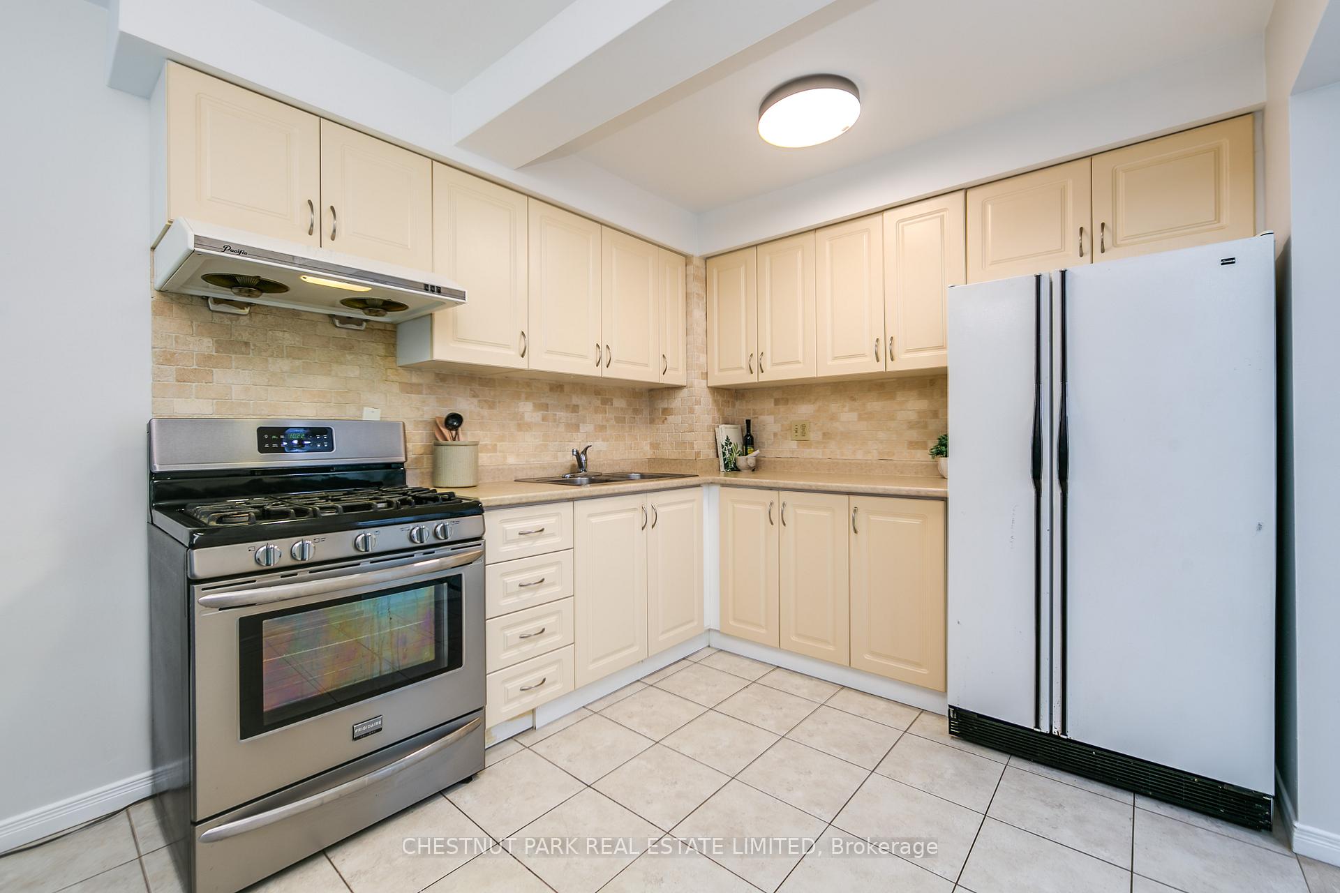 Photo 19 of Unit 21, 30 Chichester Place, Scarborough, L'Amoreaux — HOMEH