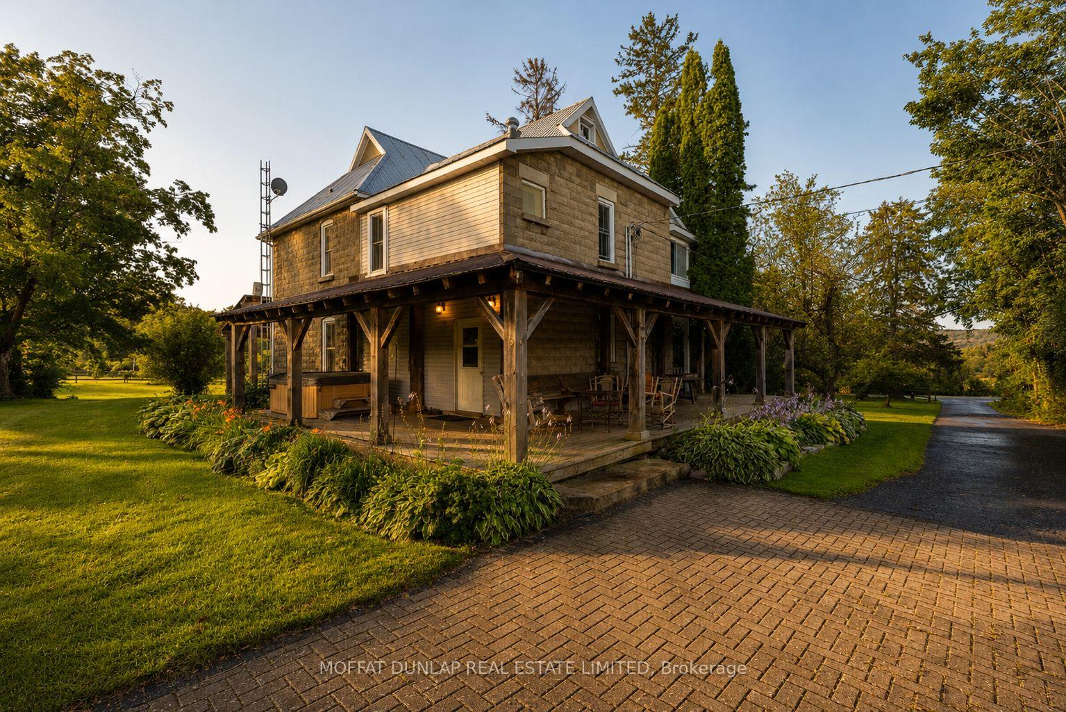 Photo 2 of 3439 Line 7 North, Oro-Medonte, Horseshoe Valley — HOMEH
