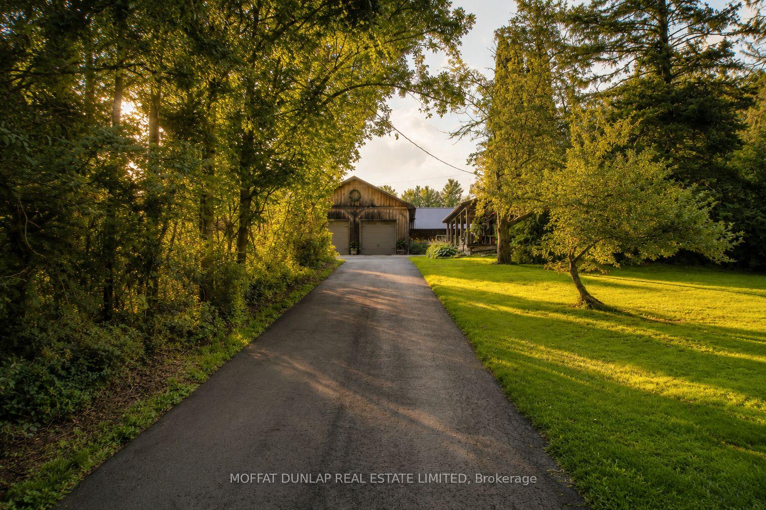Photo 4 of 3439 Line 7 North, Oro-Medonte, Horseshoe Valley — HOMEH