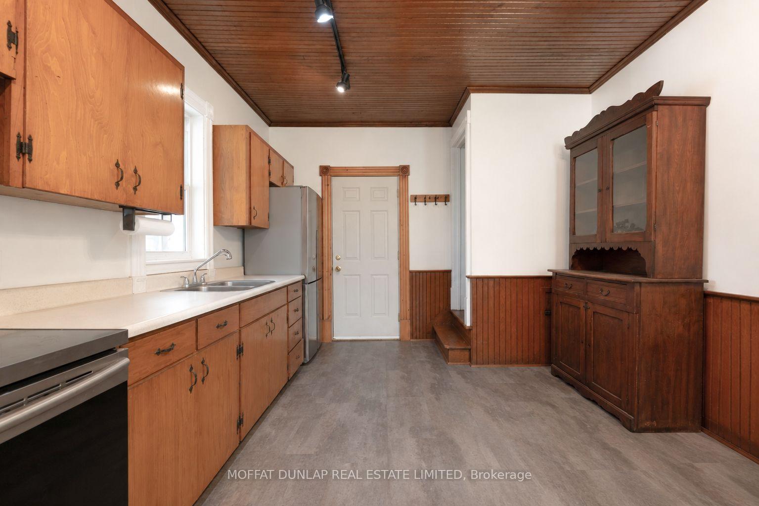 Photo 9 of 3439 Line 7 North, Oro-Medonte, Horseshoe Valley — HOMEH