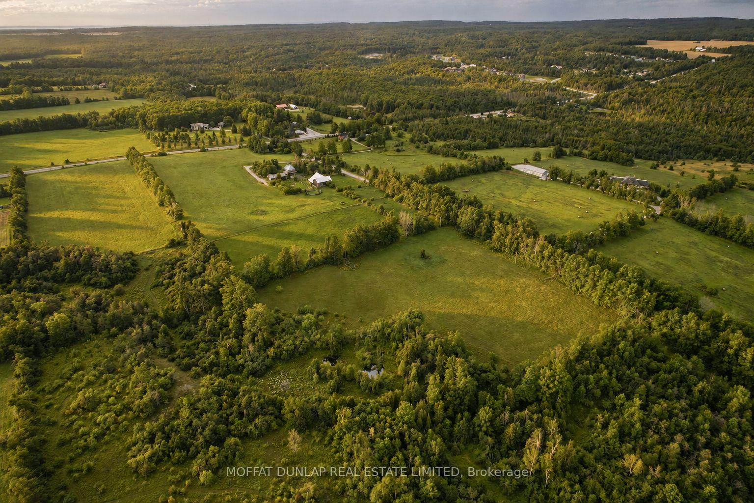 Photo 27 of 3439 Line 7 North, Oro-Medonte, Horseshoe Valley — HOMEH