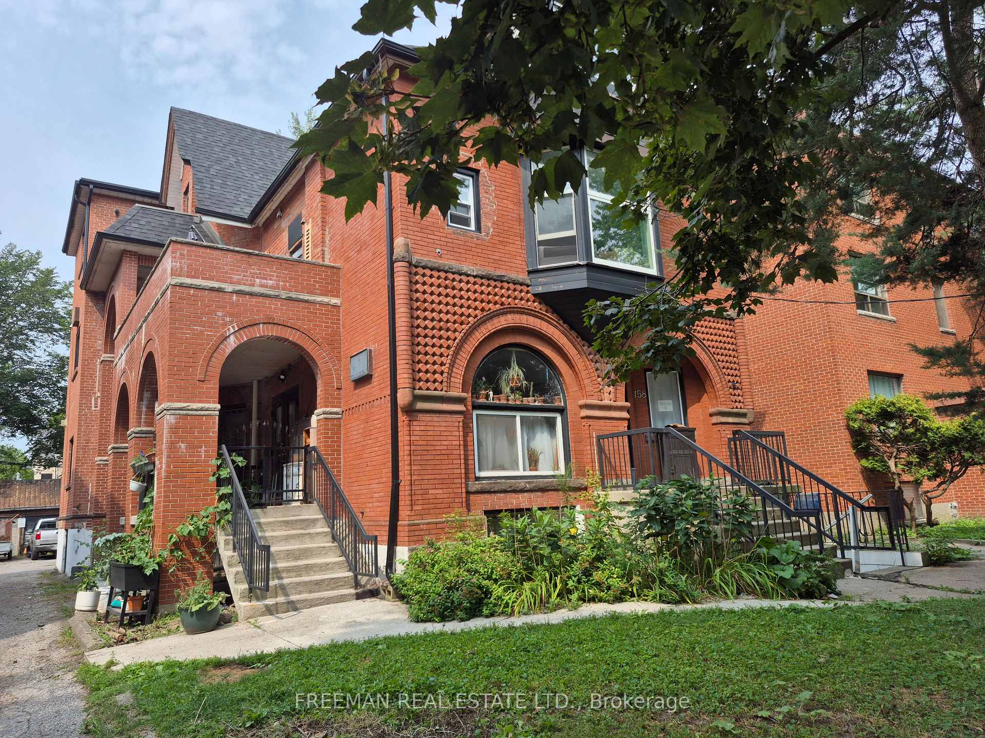 Photo of Unit 204, 158 Dowling Avenue