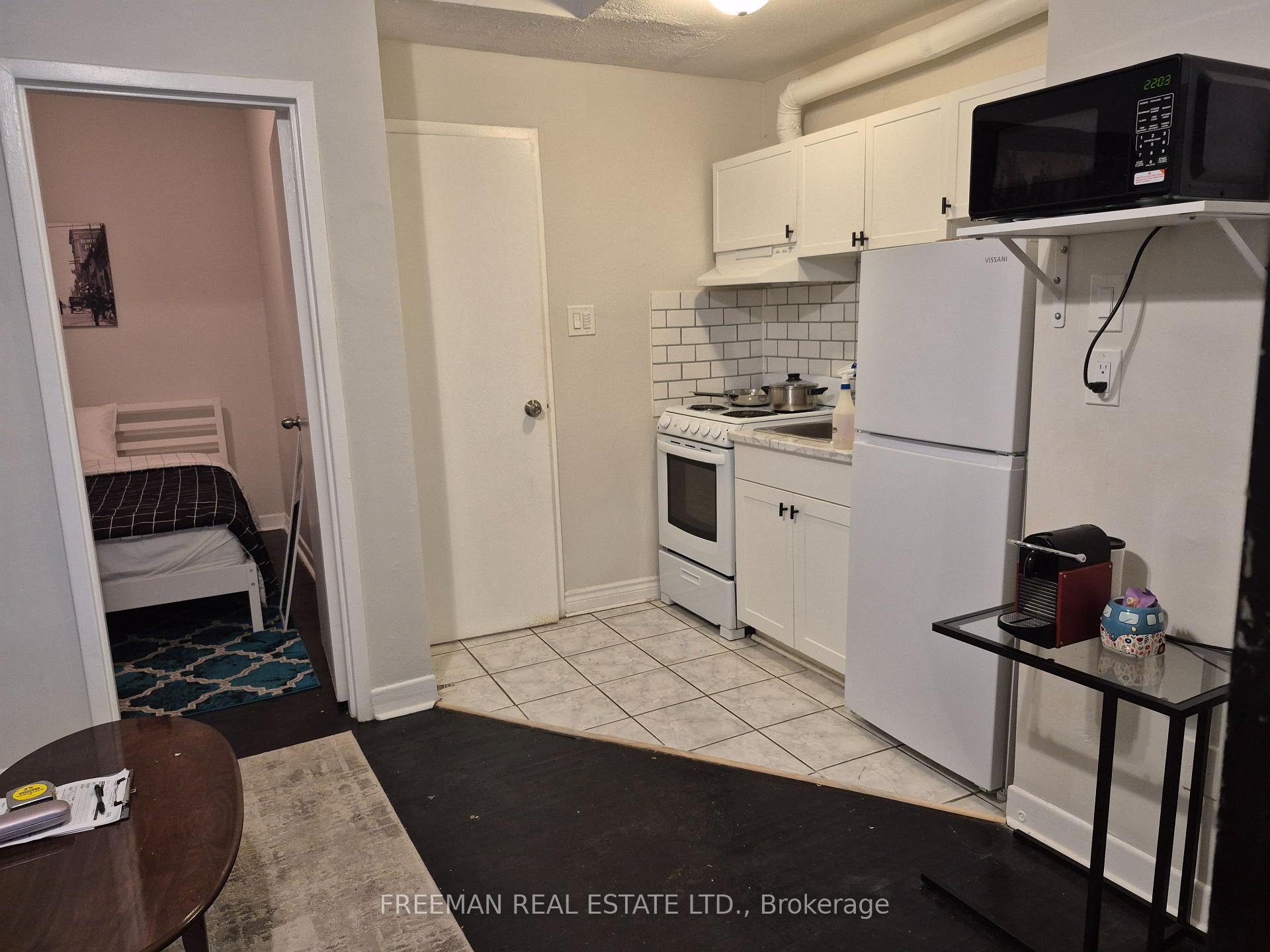 Photo 5 of Unit 204, 158 Dowling Avenue, Toronto, South Parkdale — HOMEH