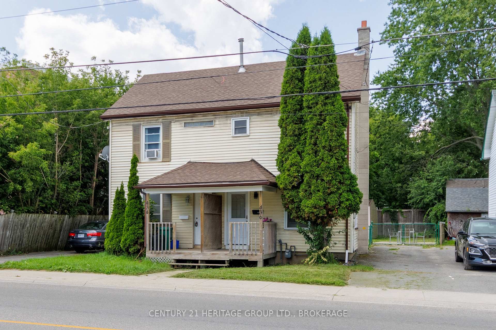Photo 2 of 436 Division Street, Kingston, East of Sir John A. Blvd — HOMEH