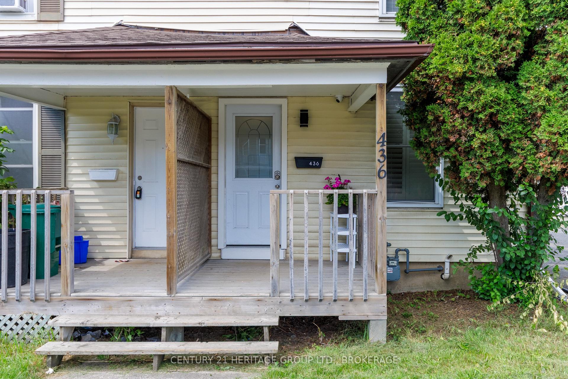 Photo 3 of 436 Division Street, Kingston, East of Sir John A. Blvd — HOMEH