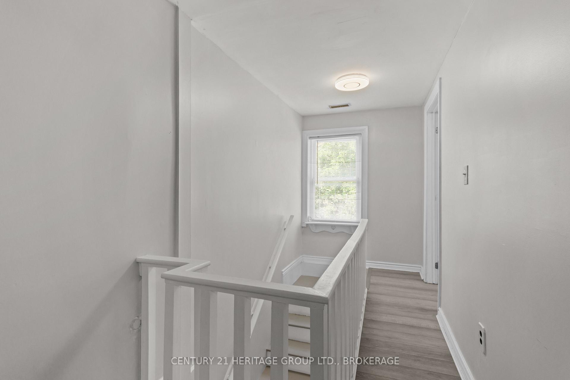 Photo 17 of 436 Division Street, Kingston, East of Sir John A. Blvd — HOMEH