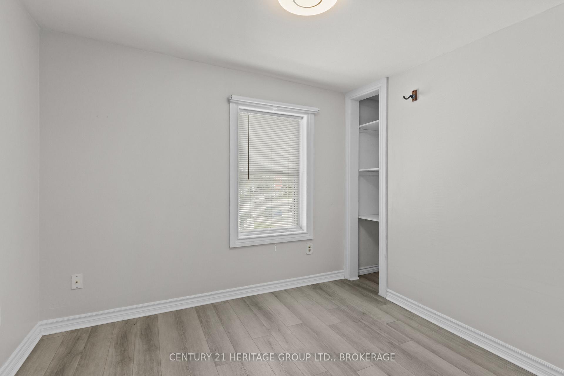 Photo 18 of 436 Division Street, Kingston, East of Sir John A. Blvd — HOMEH