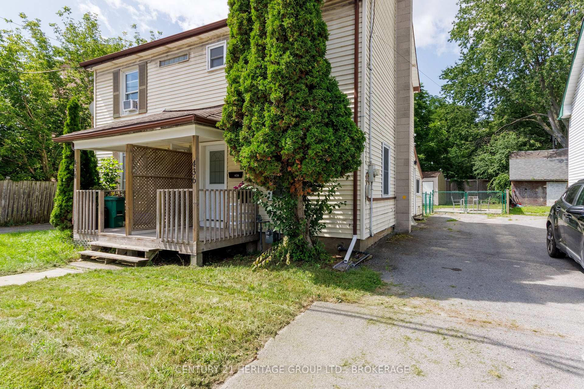 Photo 22 of 436 Division Street, Kingston, East of Sir John A. Blvd — HOMEH
