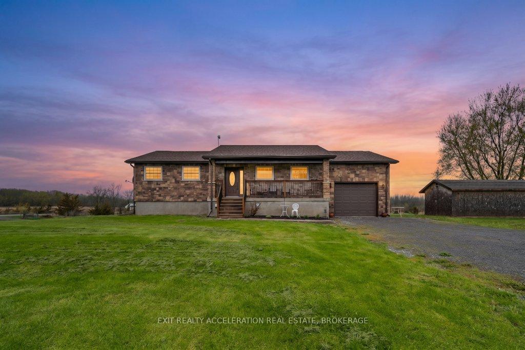 Front of 4314 County Rd 8