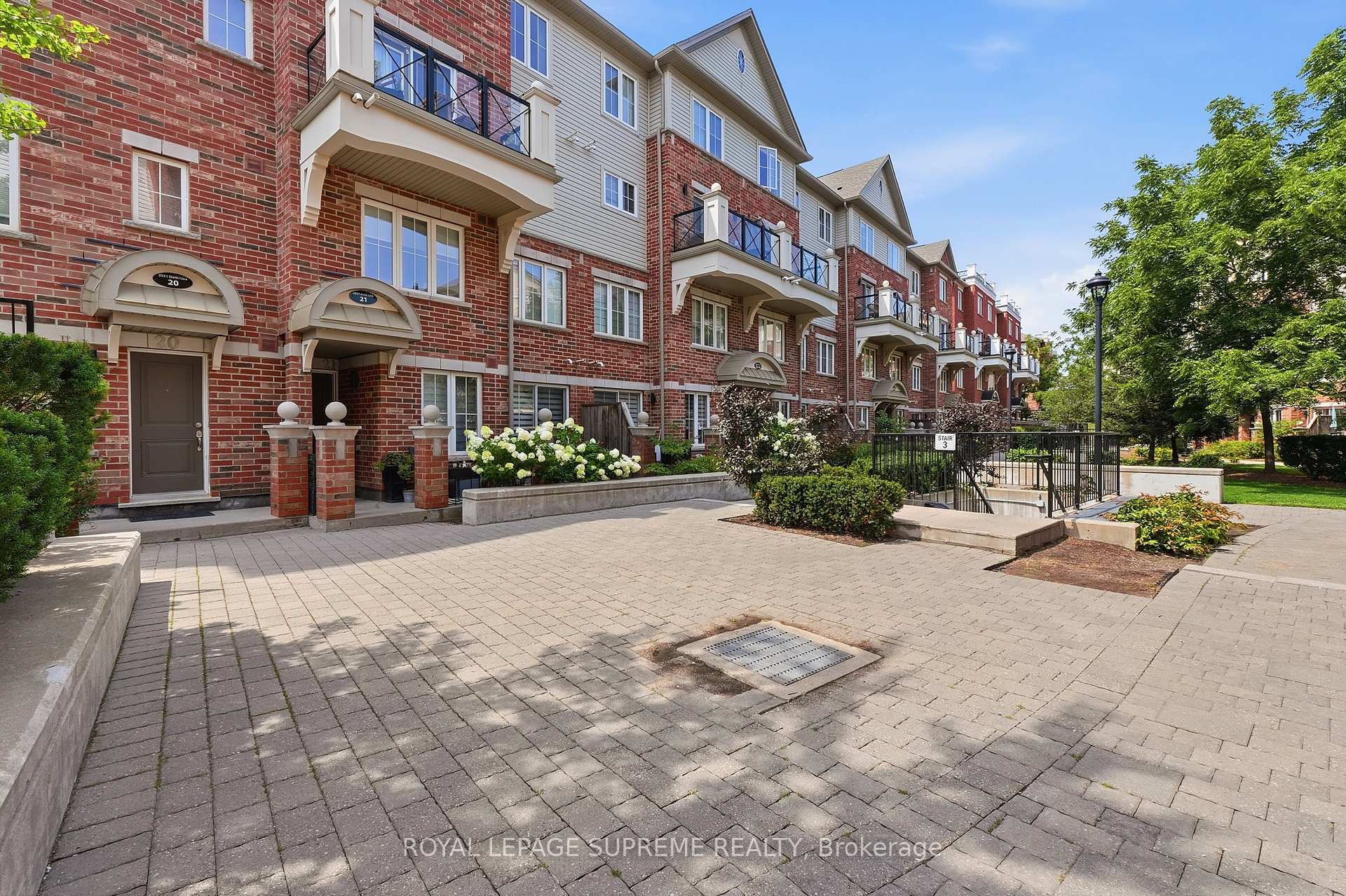 Photo 1 of Unit 14, 2551 Sixth Line, Oakville, River Oaks — HOMEH