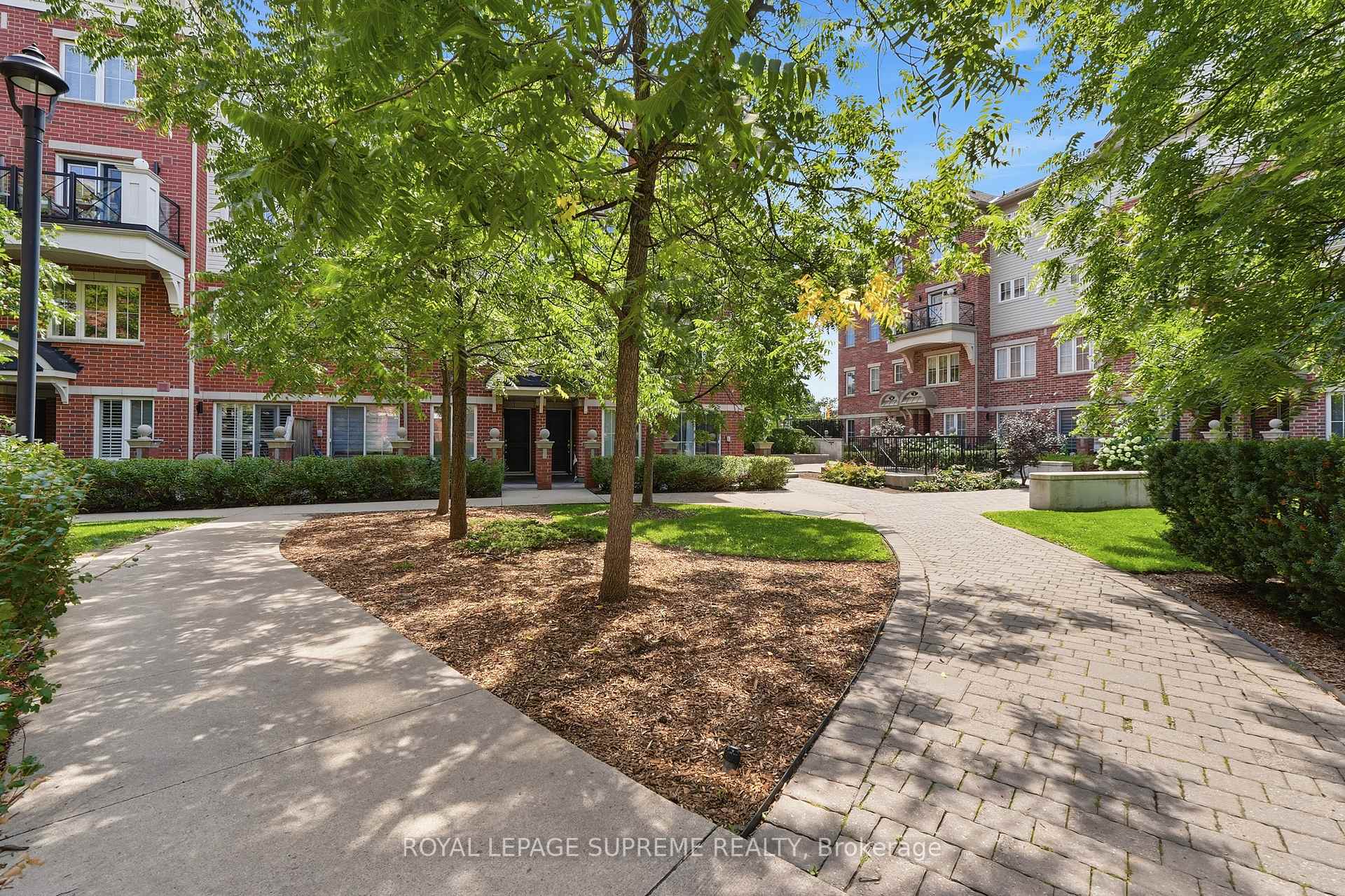 Photo 5 of Unit 14, 2551 Sixth Line, Oakville, River Oaks — HOMEH
