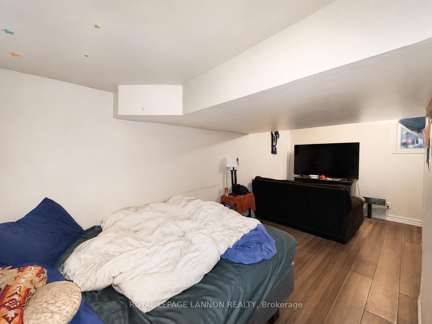 Photo 10 of 345 Syndicate Avenue N, Thunder Bay, McKeller Park — HOMEH
